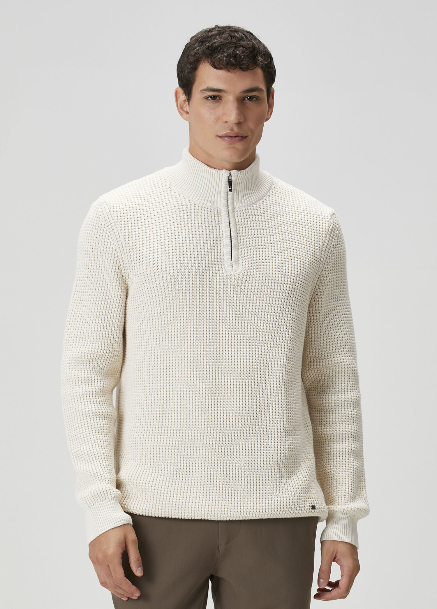 Off-White Collared Zippered Sweater