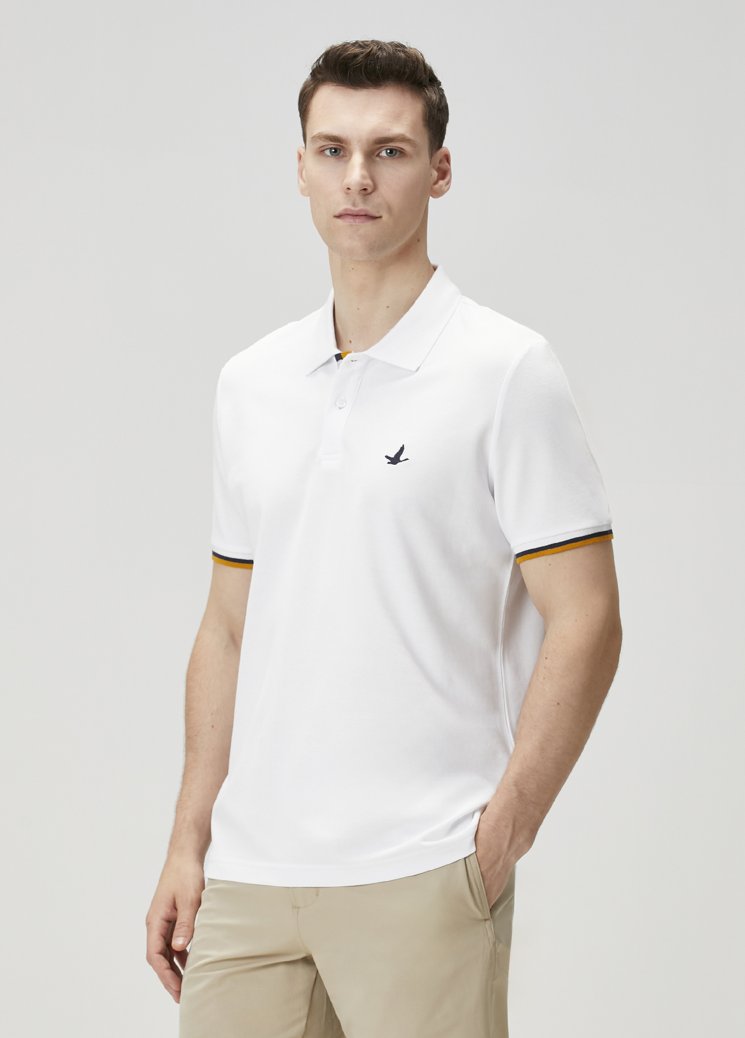 Beyaz Lacivert Polo Yaka T-shirt_1
