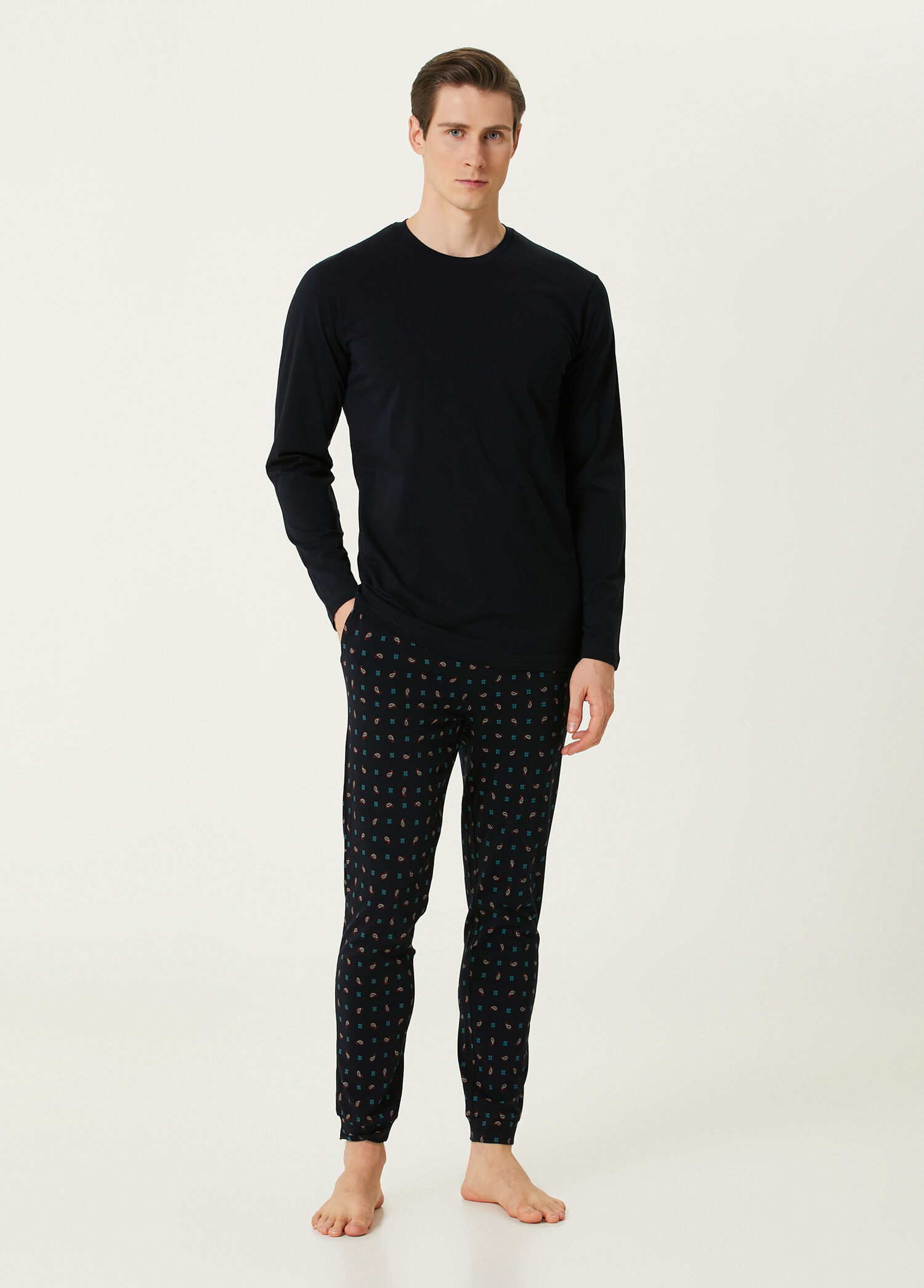 Çok Renkli Baskılı Pijama Seti