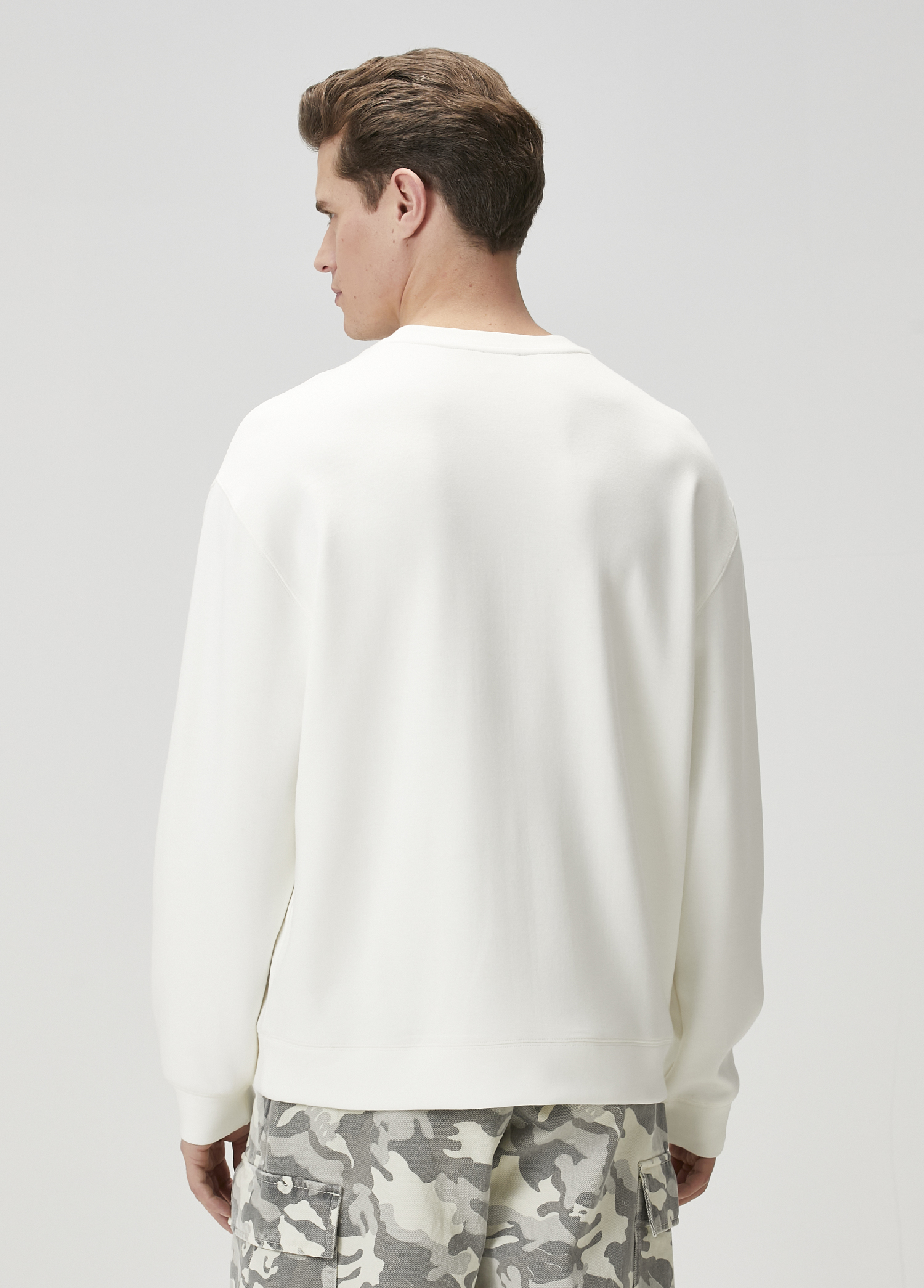Kırık Beyaz Sweatshirt_4