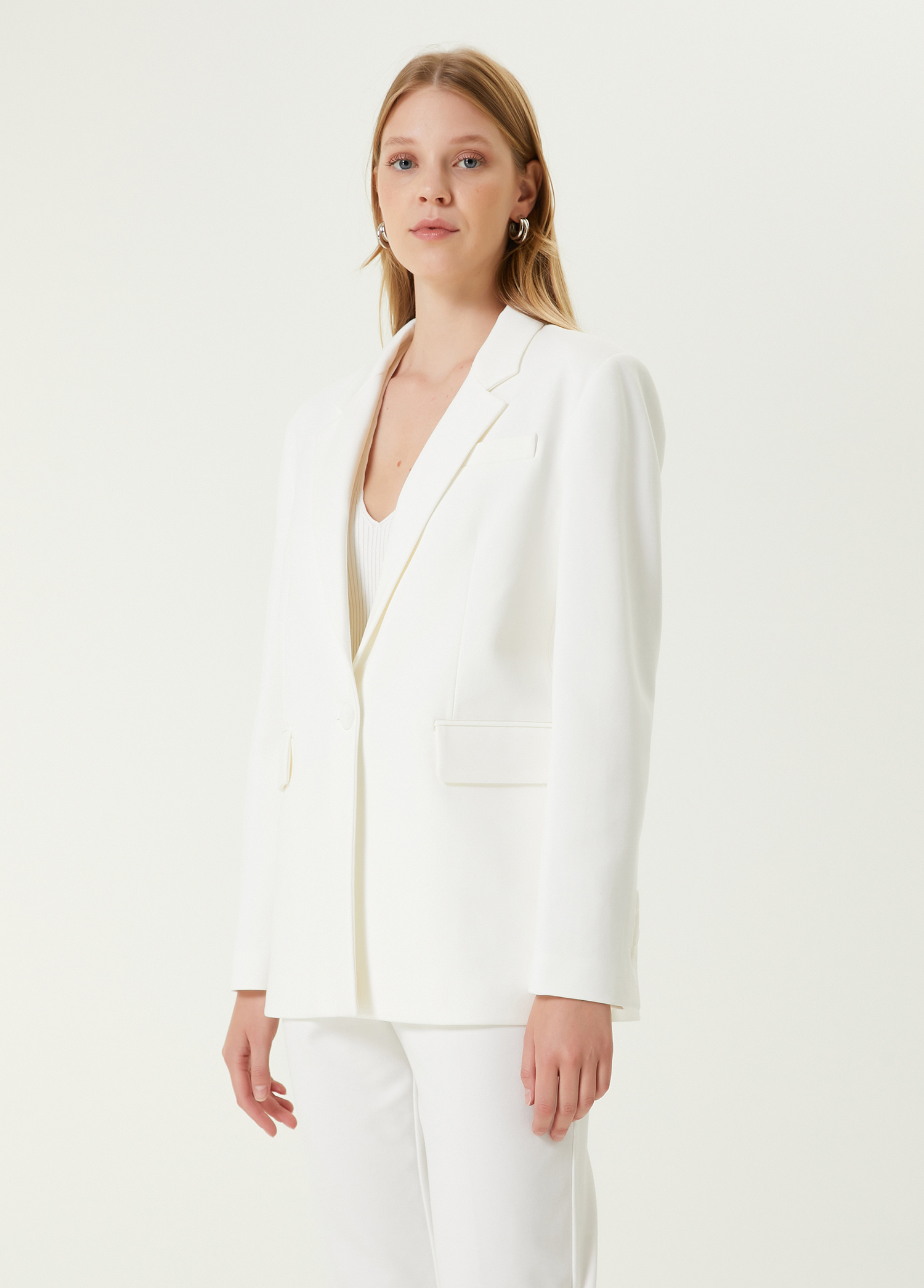 Kırık Beyaz Tek Düğmeli Spor Blazer_3