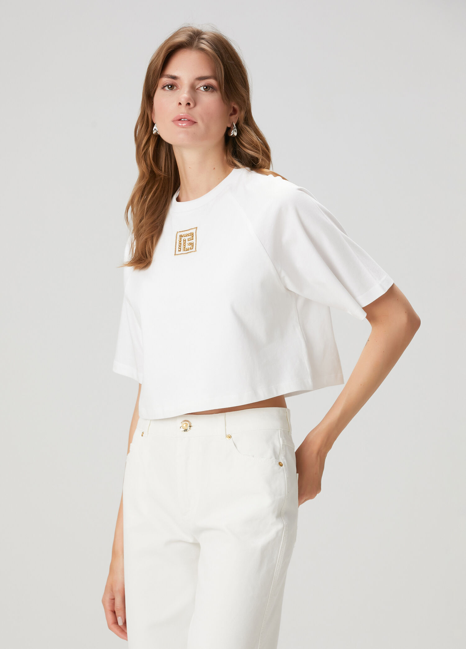 Beyaz Gold İşlemeli Logolu T-shirt