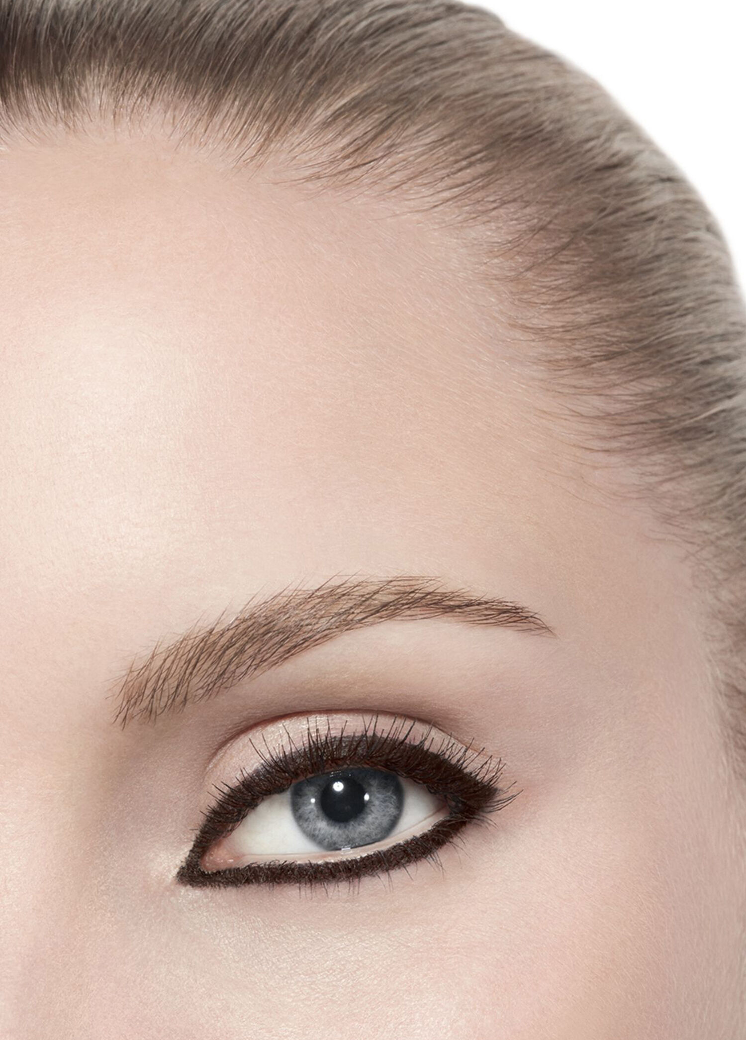 アイライナー CHANEL STYLO YEUX WATERPROOF 20 ESPRESSO CHANEL - Stylo Yeux Waterproof 0.3G - 20 ESPRESSO