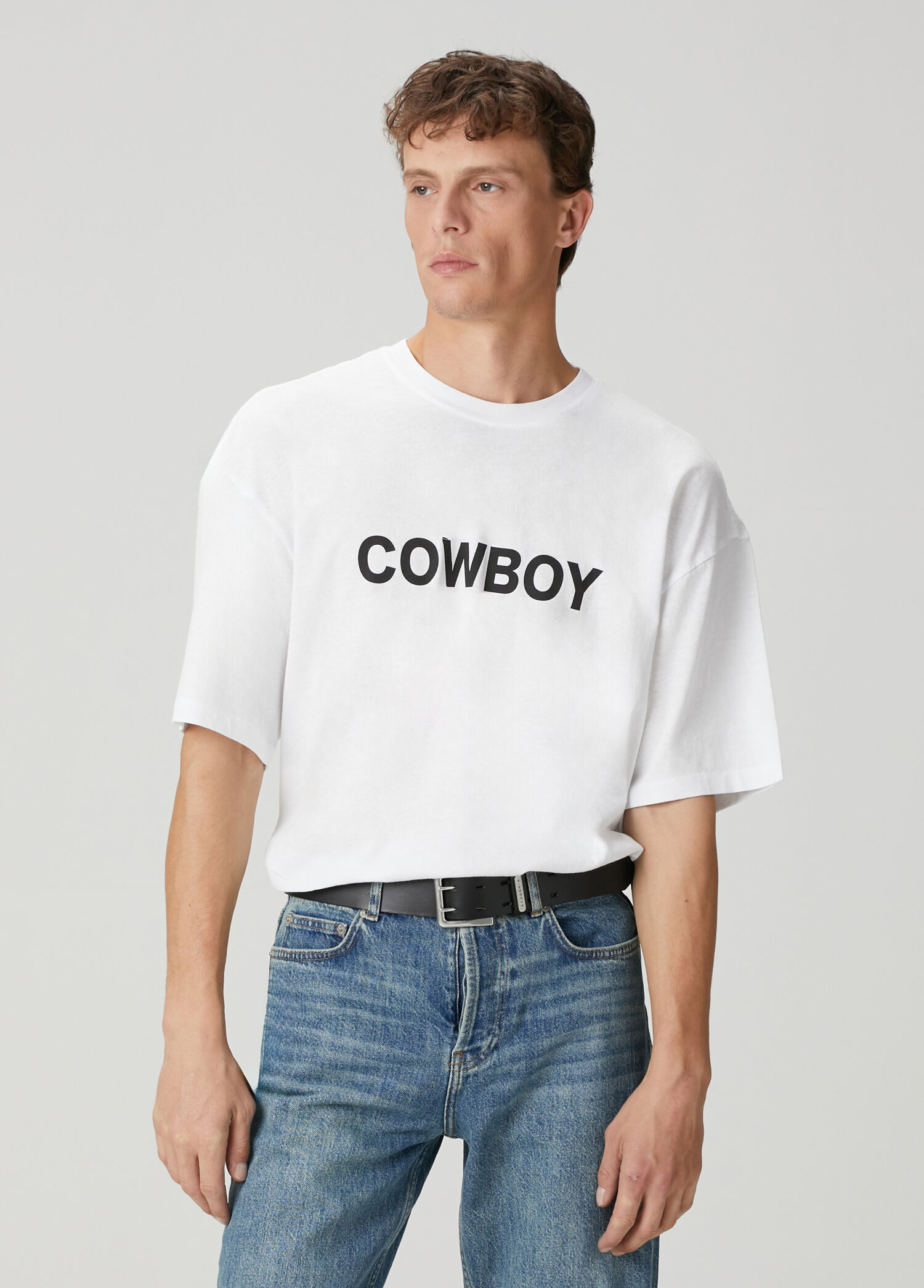x Edis Beyaz Cowboy Baskılı T-shirt