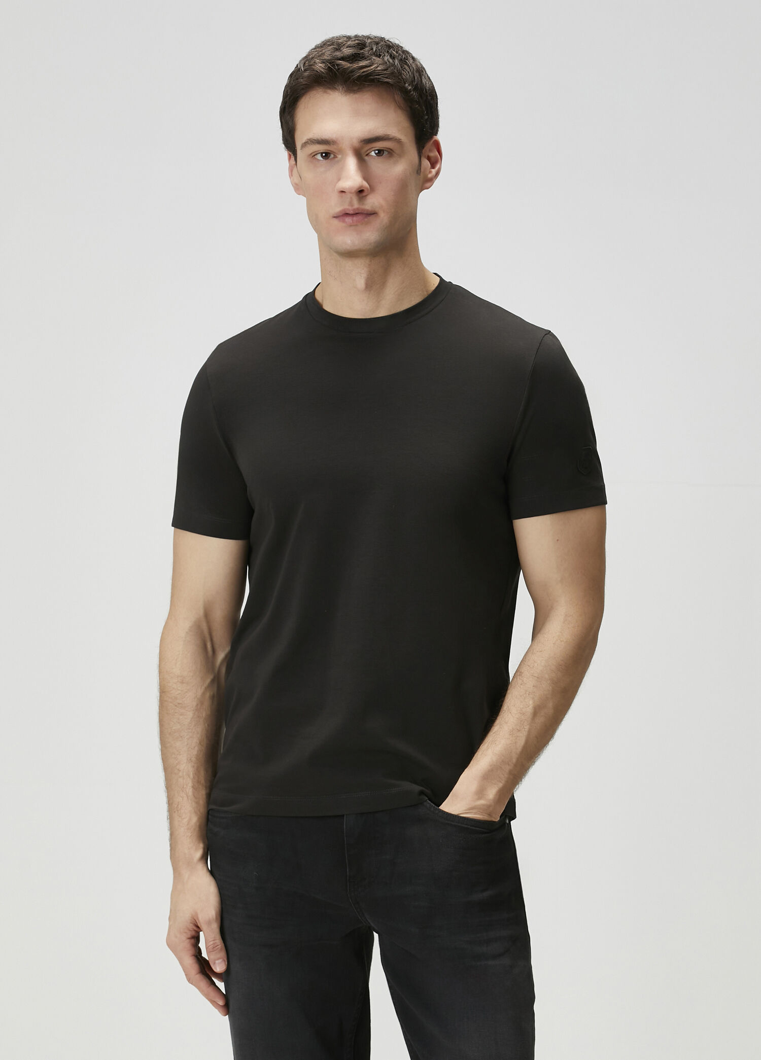 Siyah T-shirt