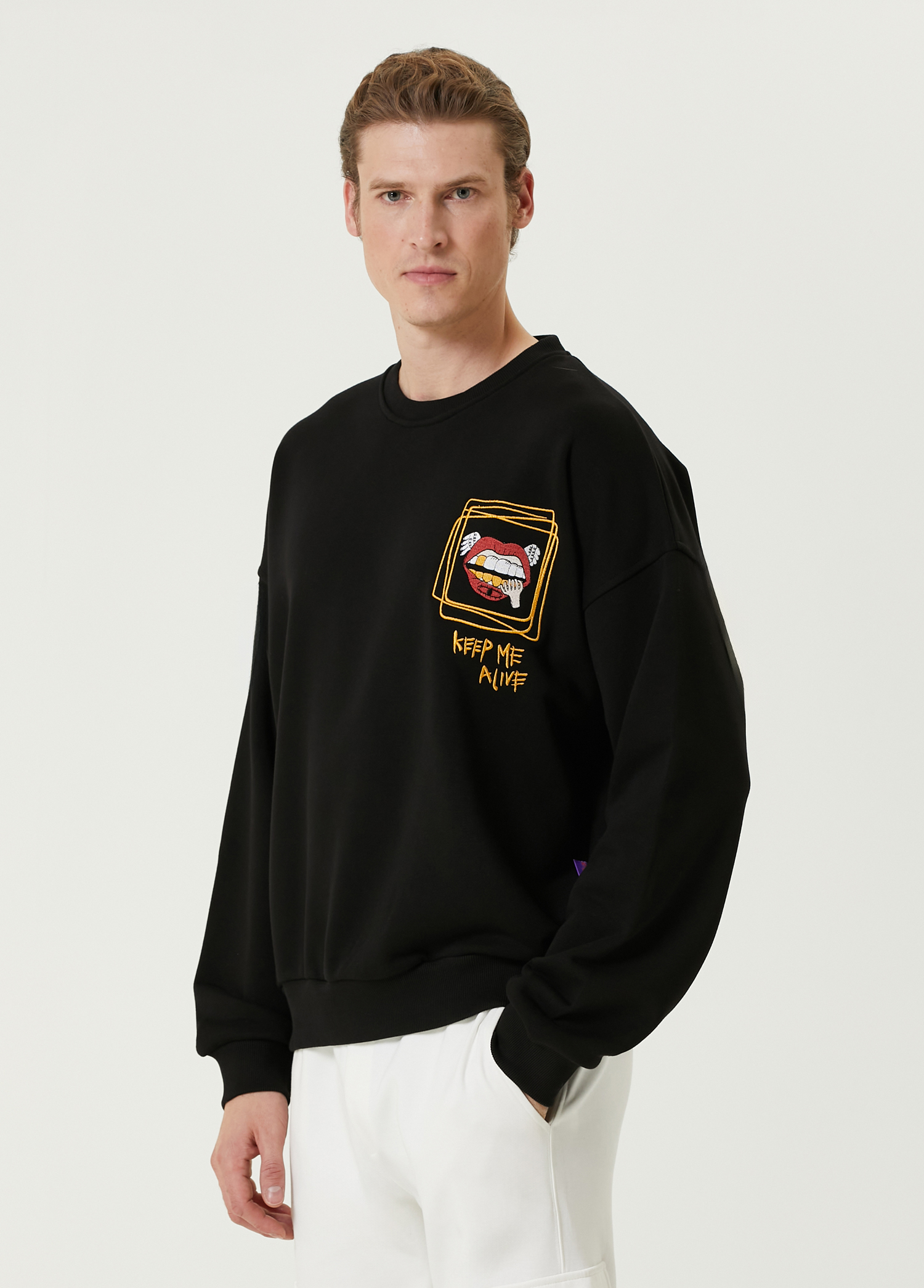 Keep Me Alive Siyah Sweatshirt