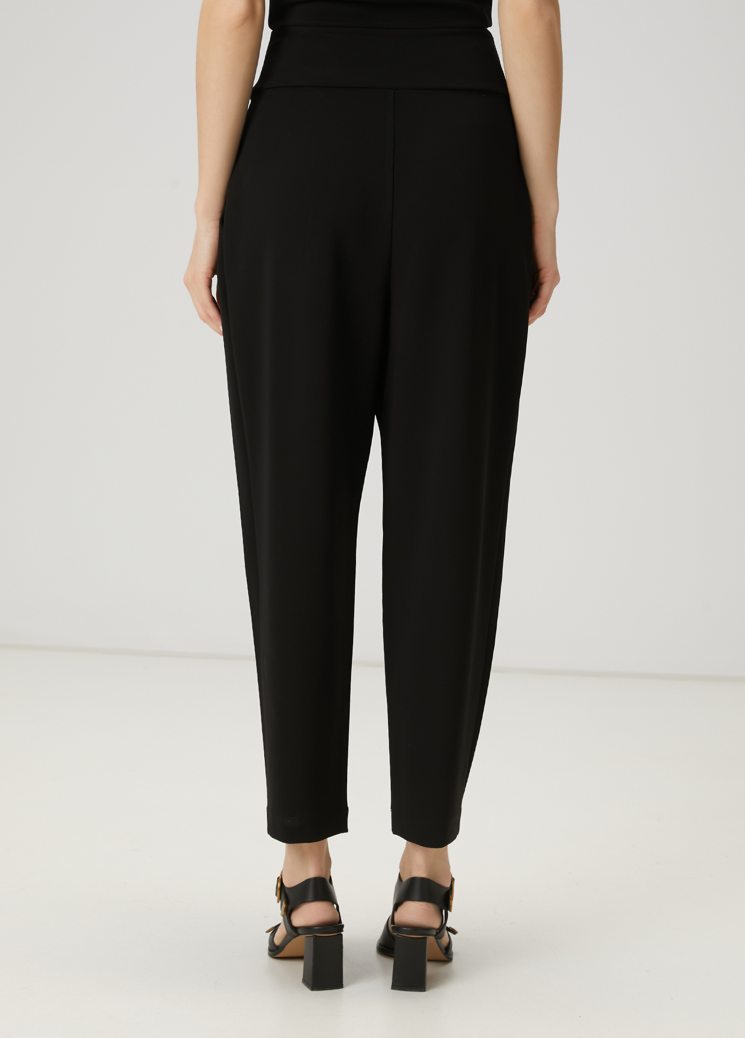 Siyah Pileli Jogger Pantolon_3