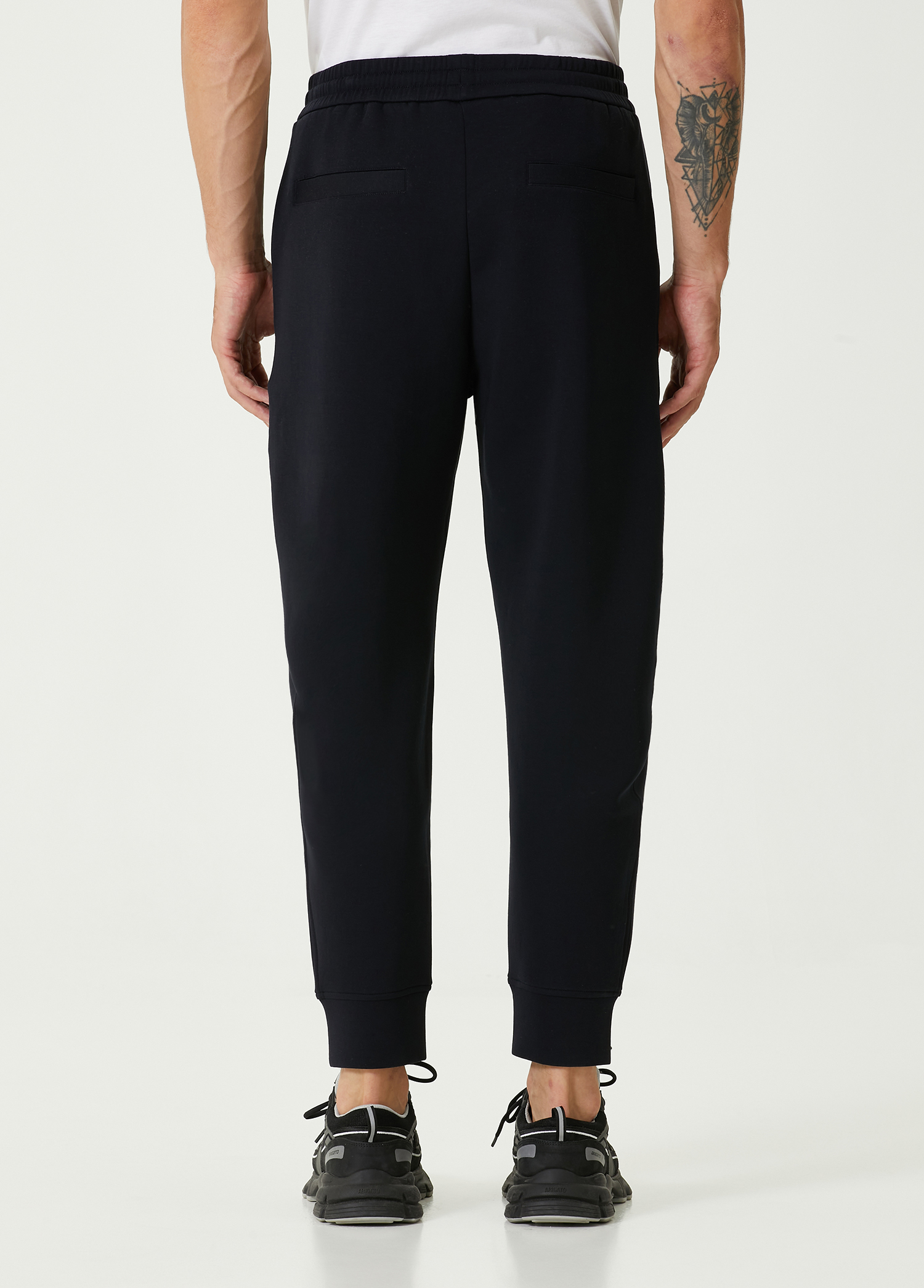 Beymen Siyah Logo Detaylı Jogger Eşofman Altı. 3 Beymen Siyah Logo Detaylı Jogger Eşofman Altı. 3