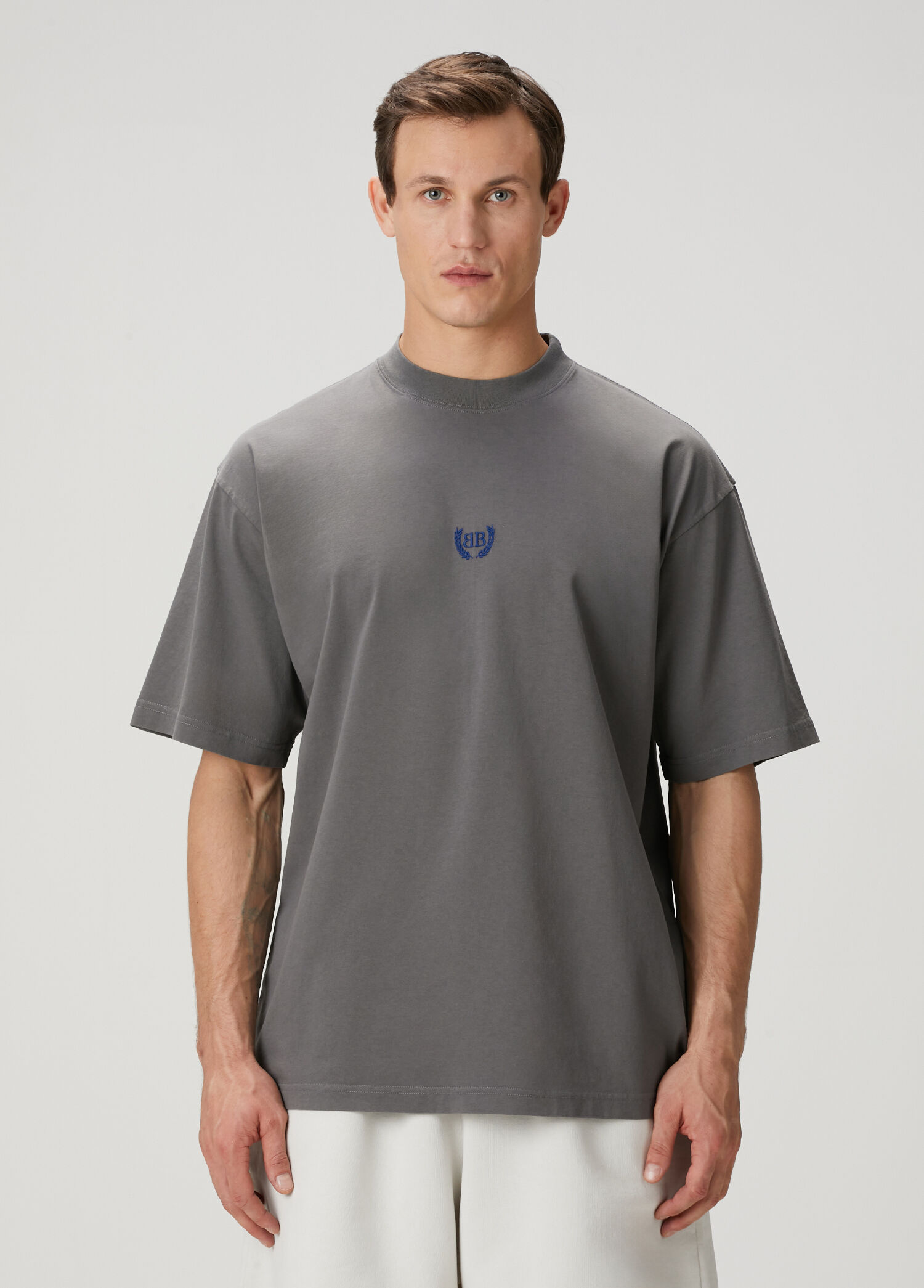 Koyu Gri Logo Nakışlı T-shirt