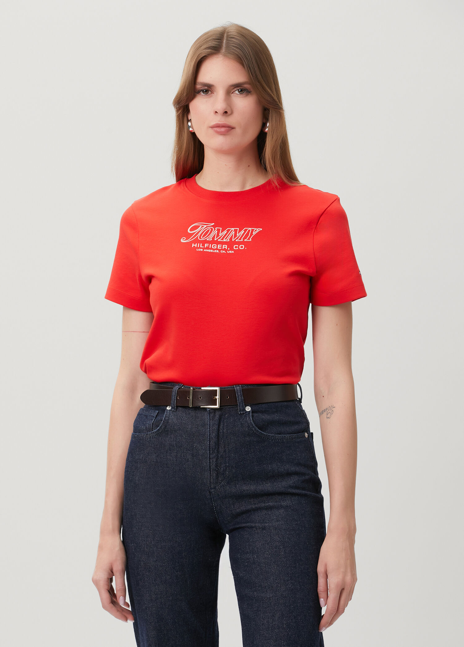 Kırmızı T-shirt