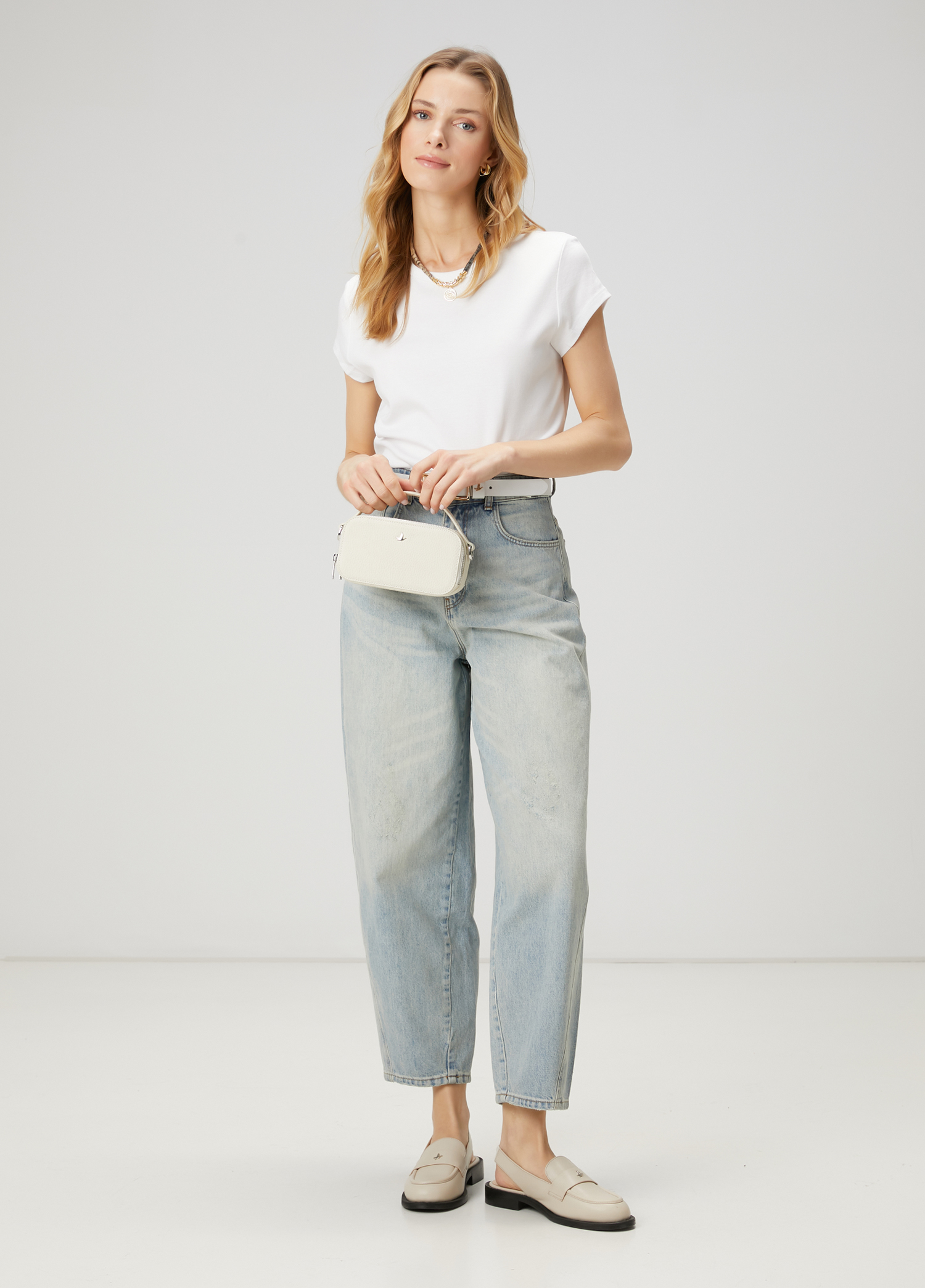 Kırık Beyaz Basic T-shirt_2