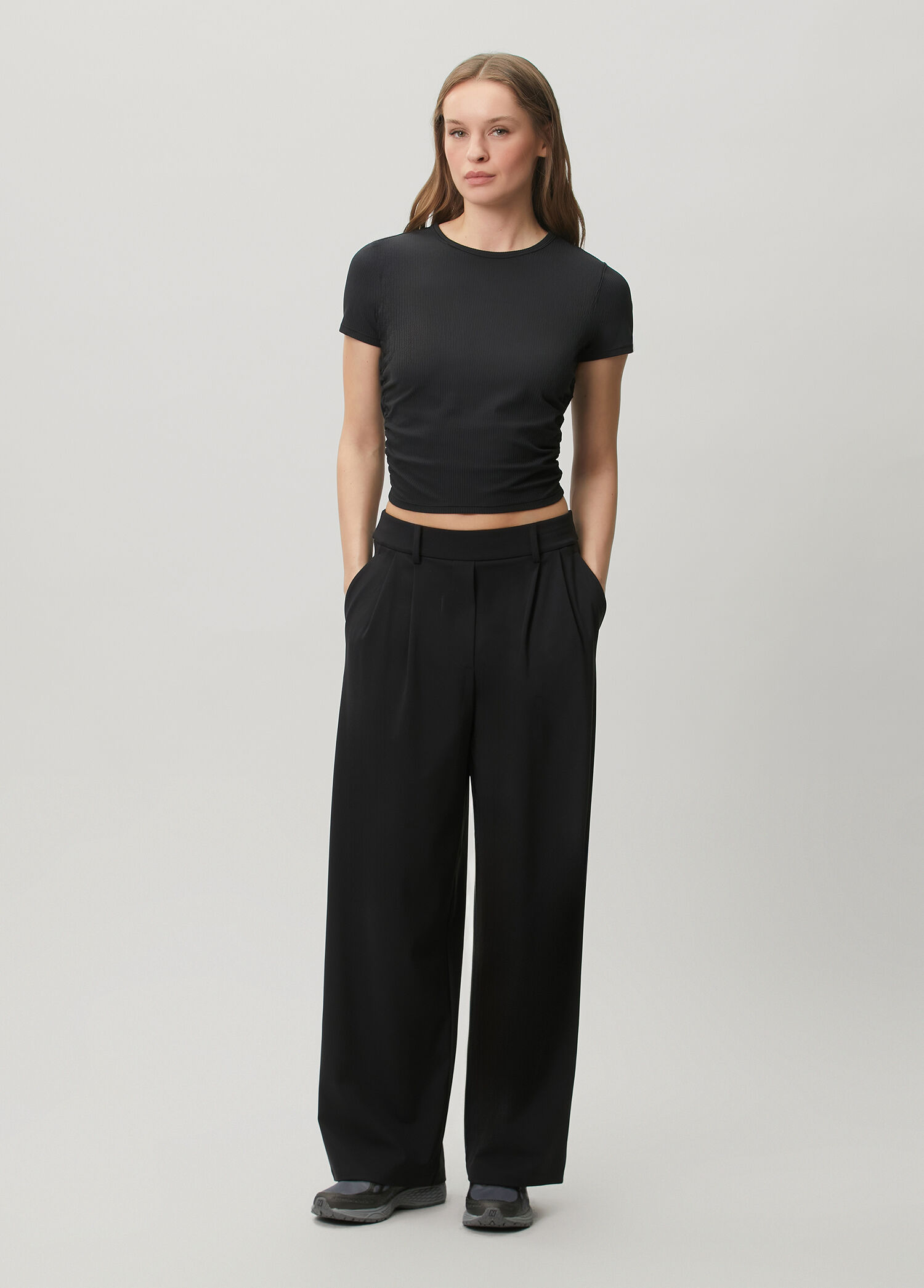 Daydrift High-Rise Black Pants Short
