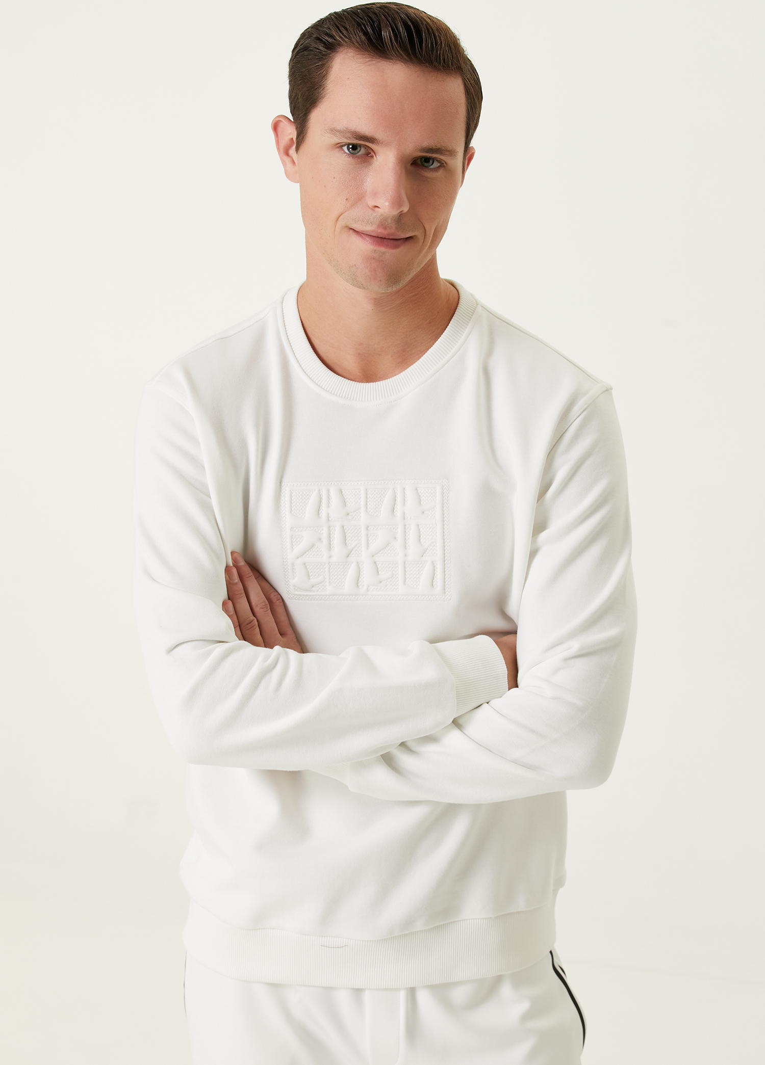 Beyaz Sweatshirt_1