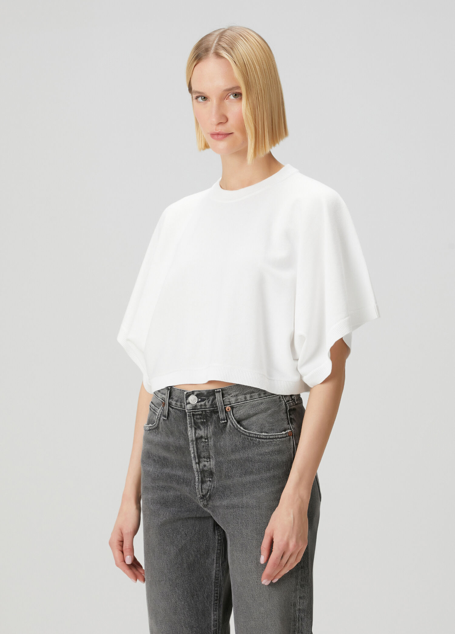 Beyaz Crop T-shirt