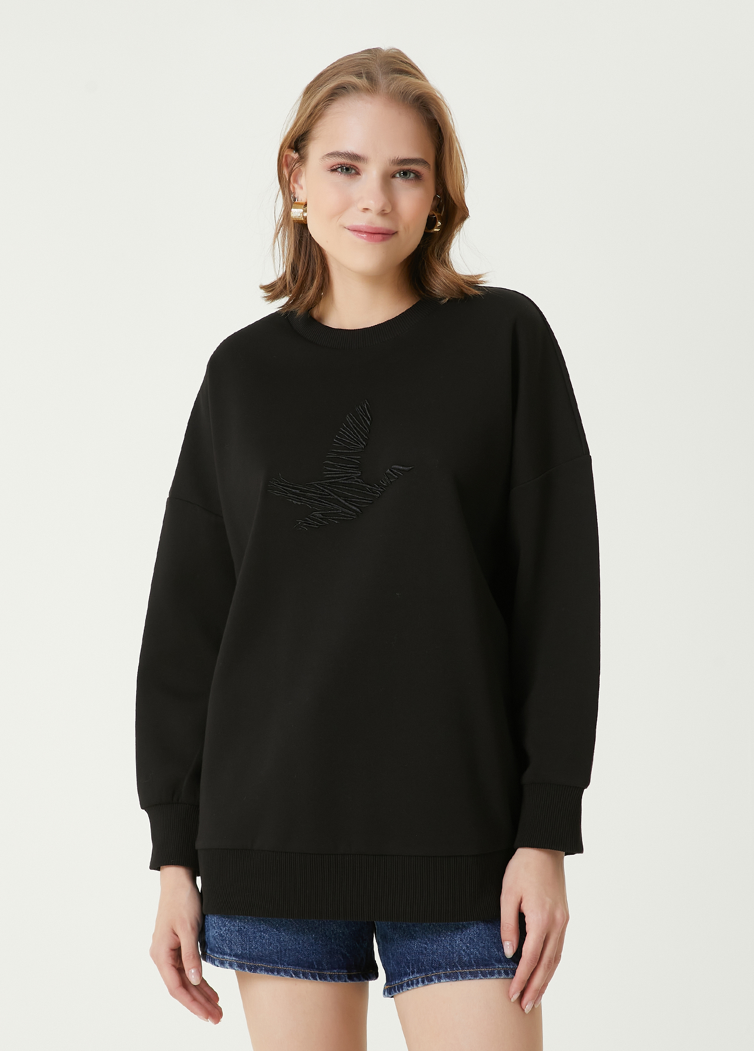 Siyah Karalama Kuş Nakışlı Sweatshirt_3