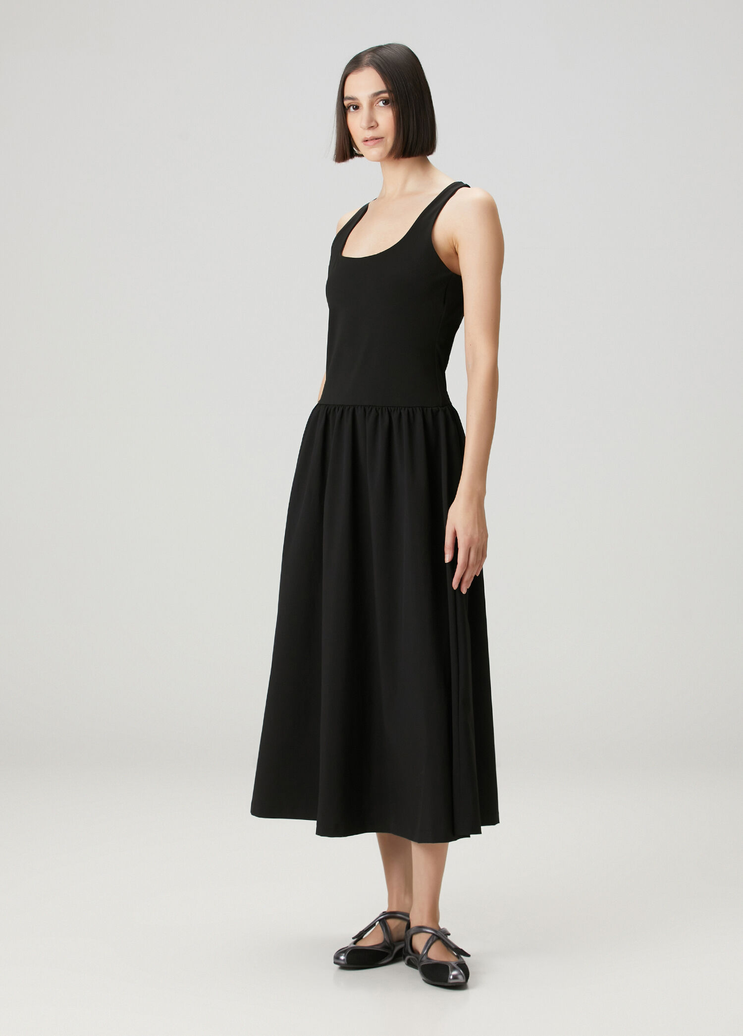 Siyah Garnili Midi Jersey Elbise