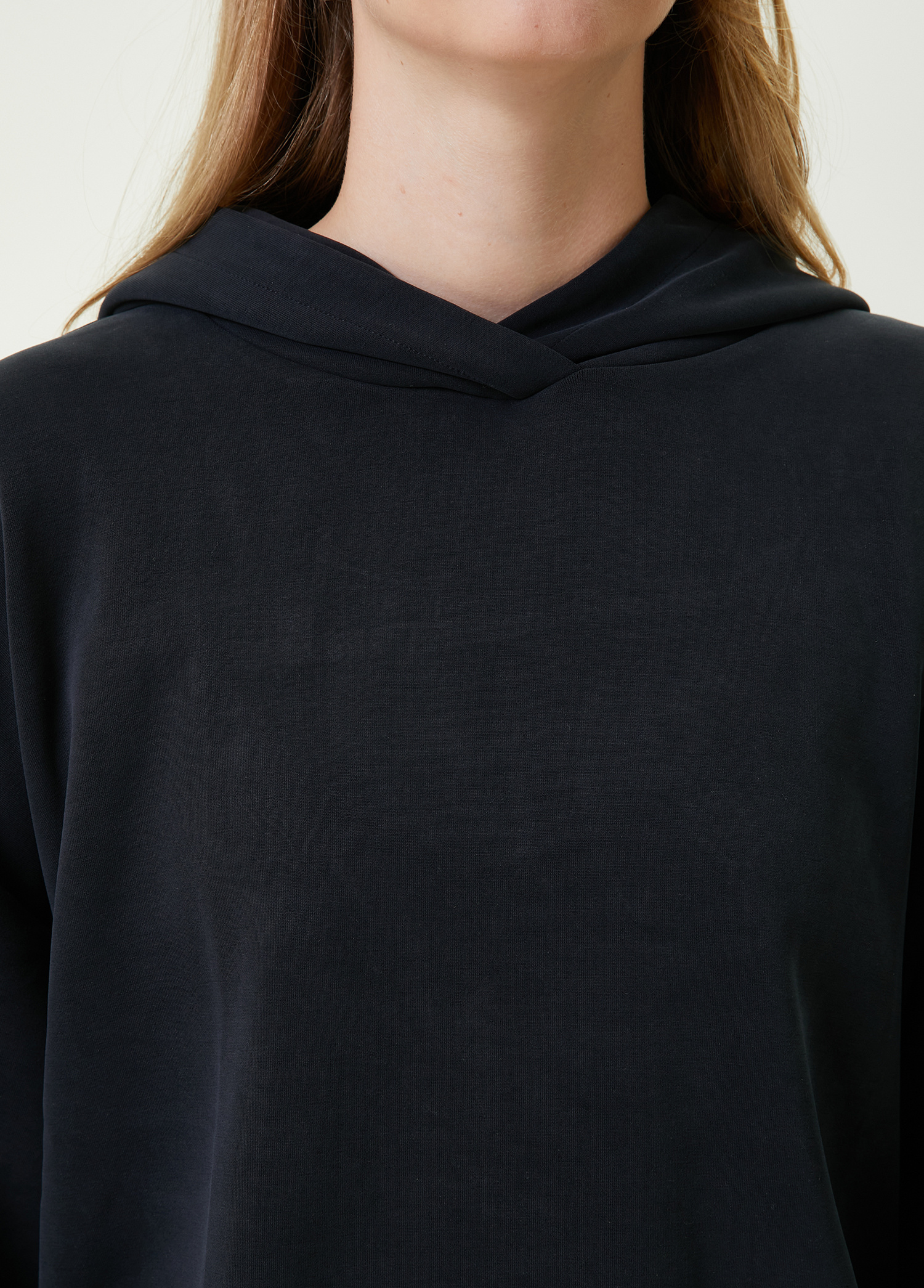 Siyah Kapüşonlu Sweatshirt_4