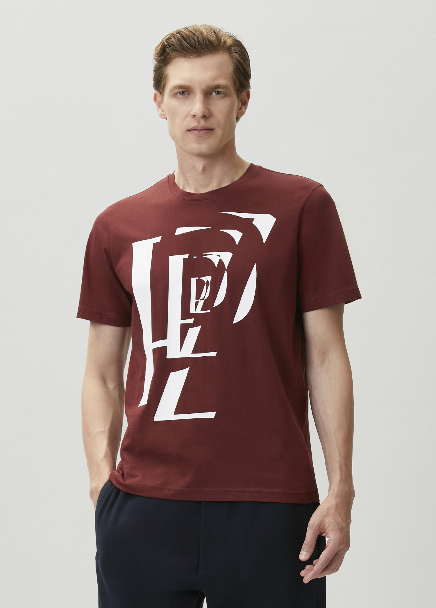 Kırmızı Logo Baskılı T-shirt