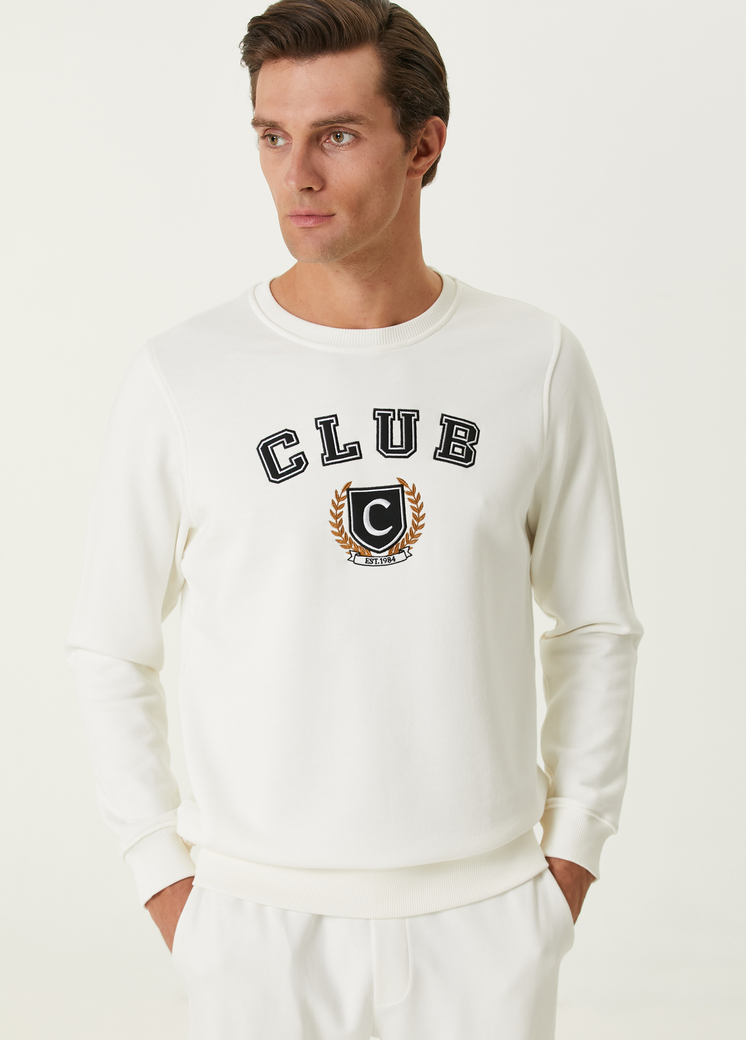 Club Kolej Kırık Beyaz Sweatshirt_1