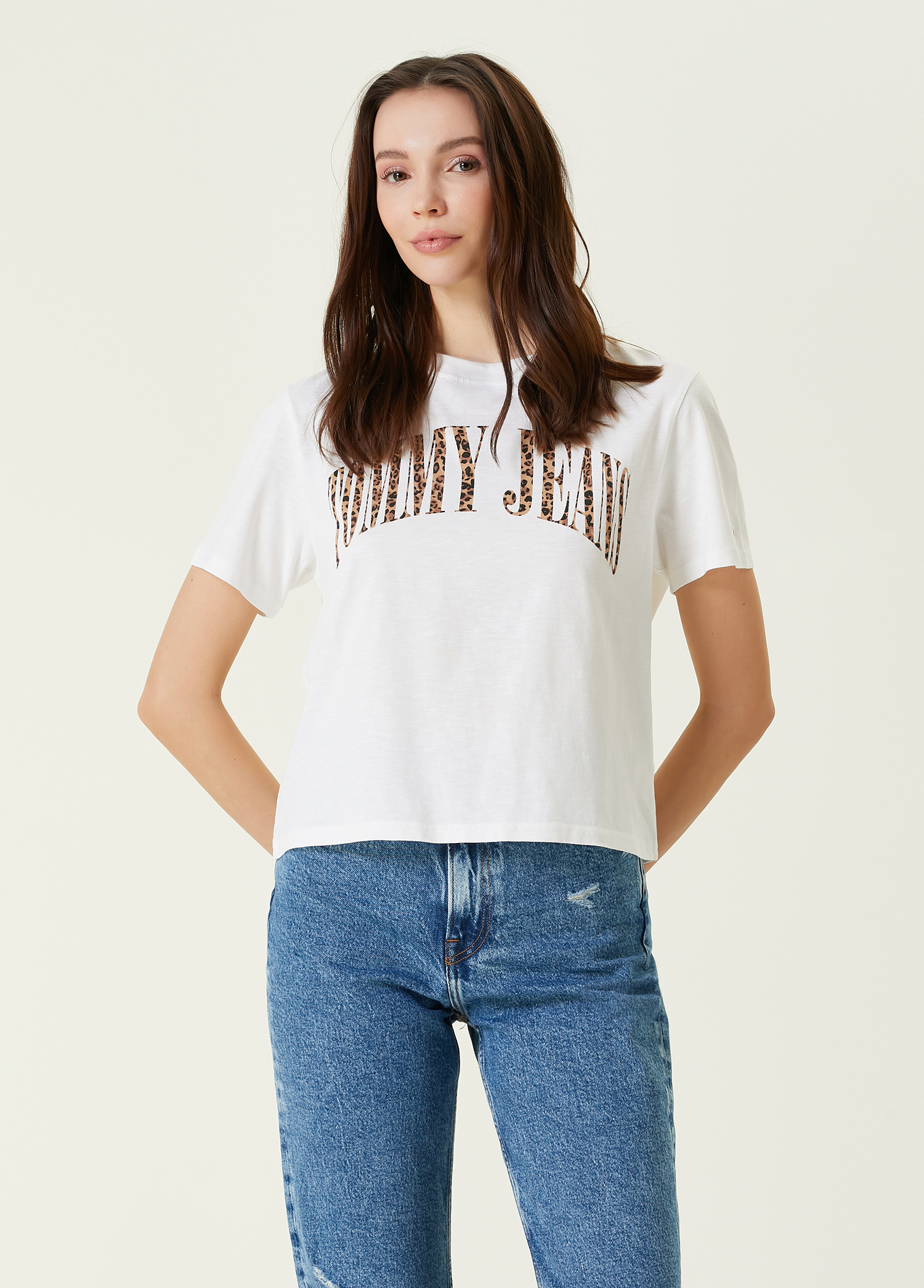 Tommy hilfiger deals leo t shirt