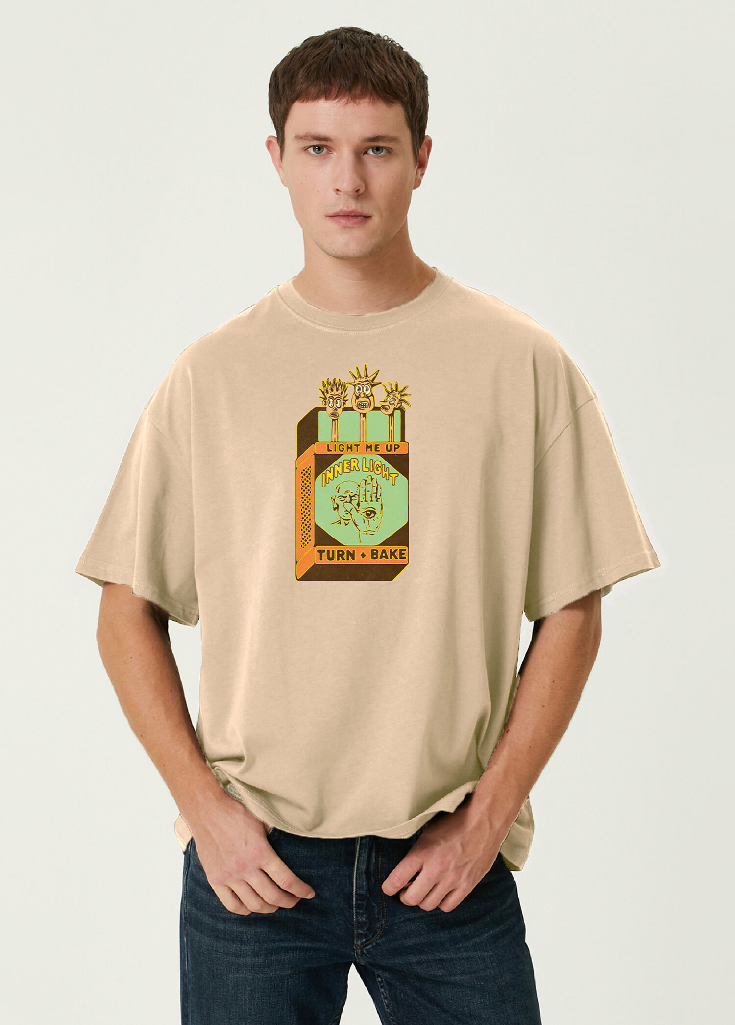 Matches Baskılı Kum Rengi Kısa Kollu Erkek T-shirt
