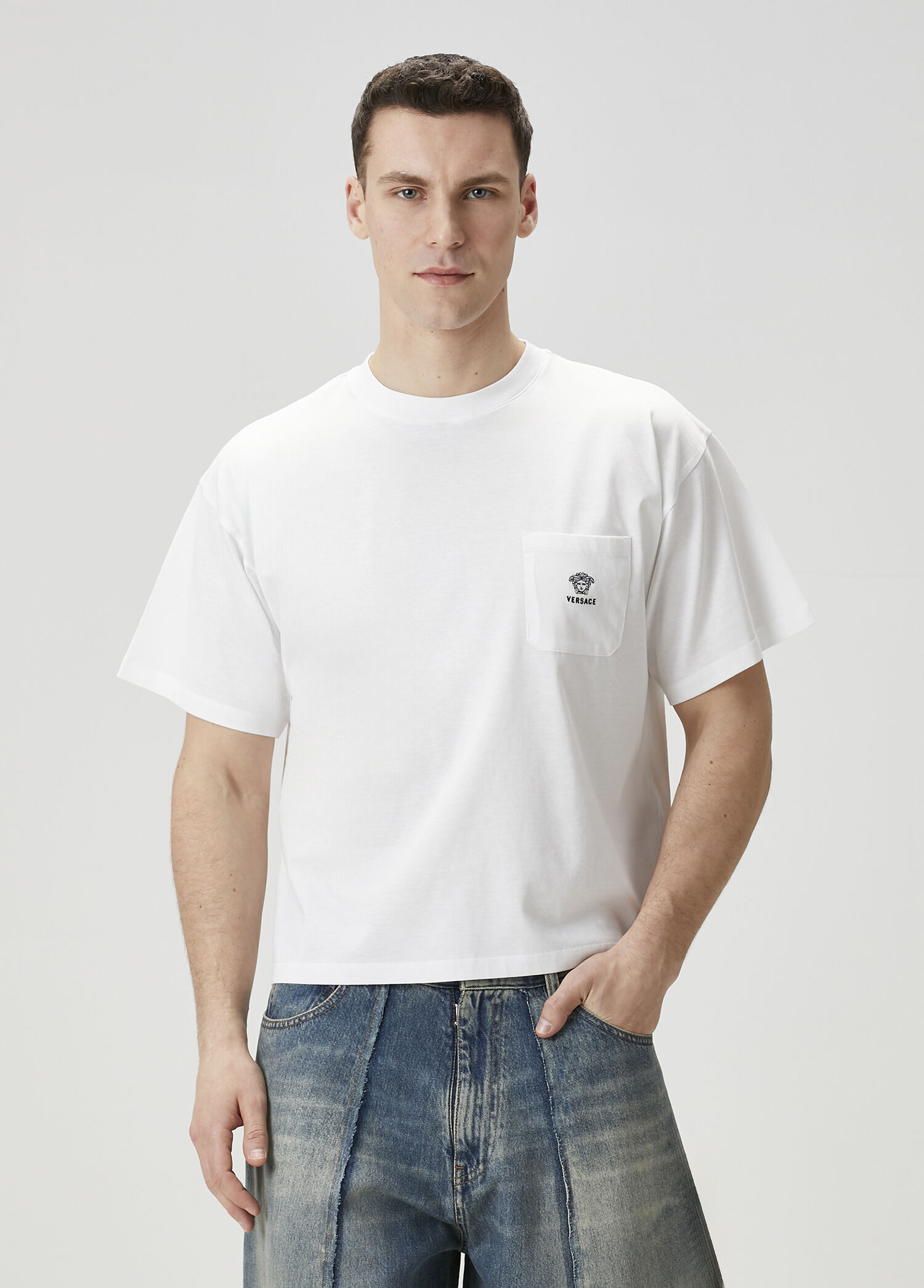 Beyaz Logo Nakışlı T-shirt