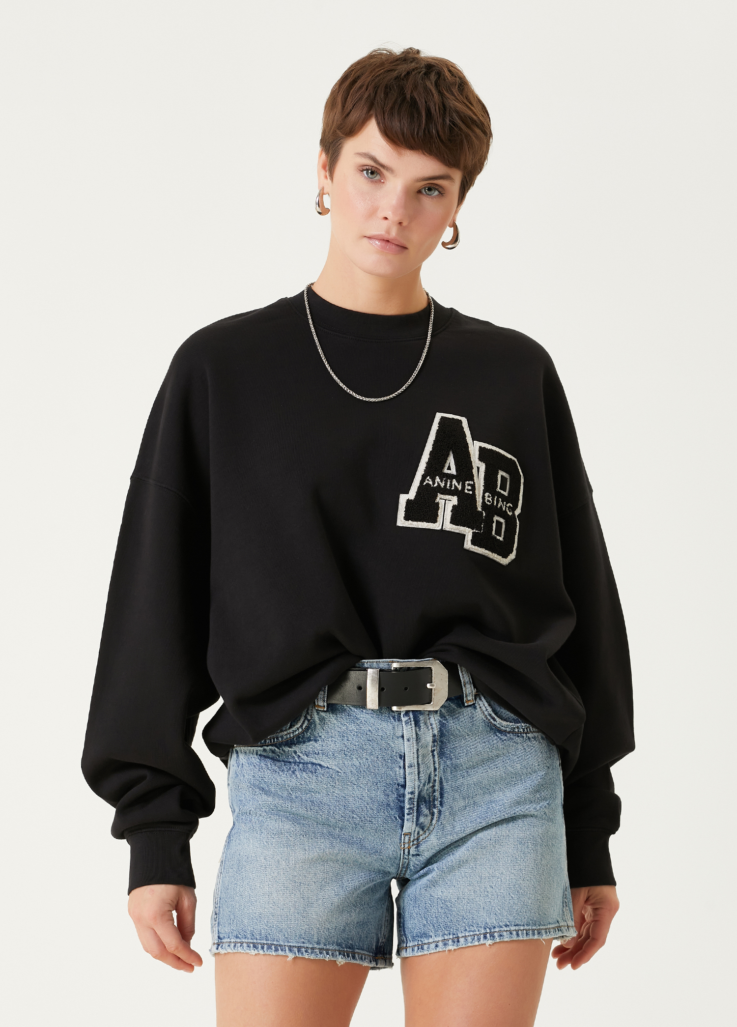 Siyah Logolu Sweatshirt