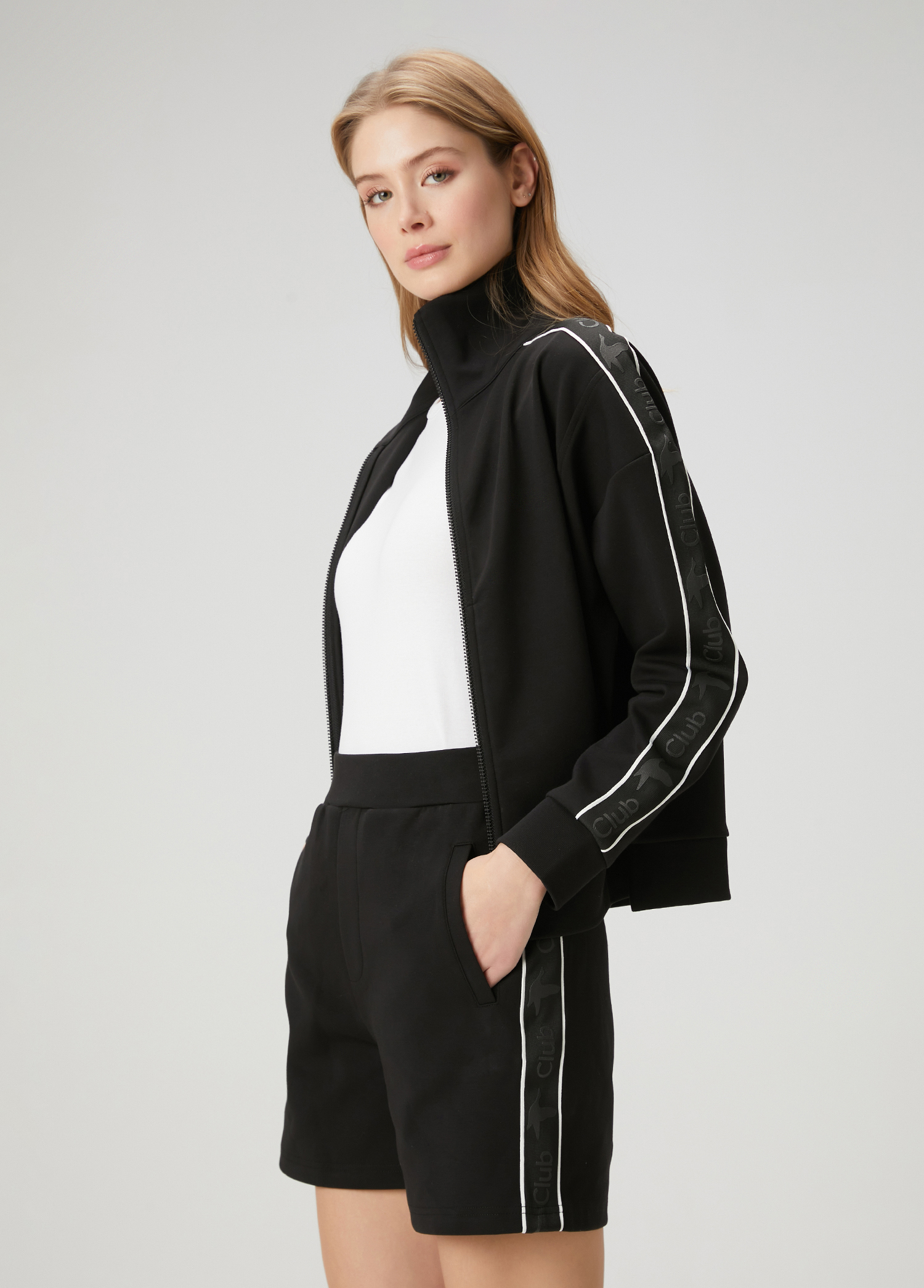 Siyah Fermuarlı Sweatshirt_2