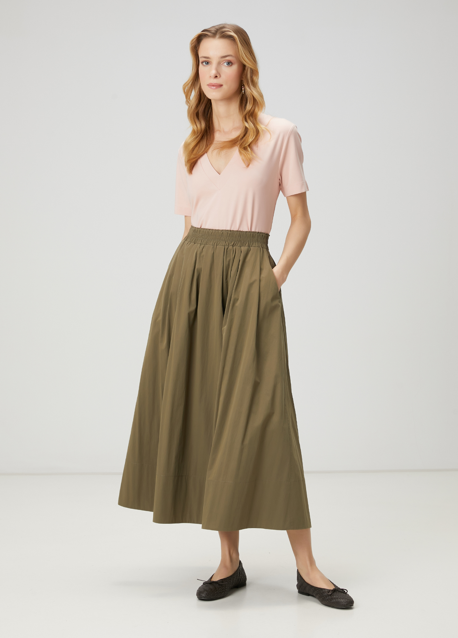 Pembe V Yaka Basic T-shirt_1