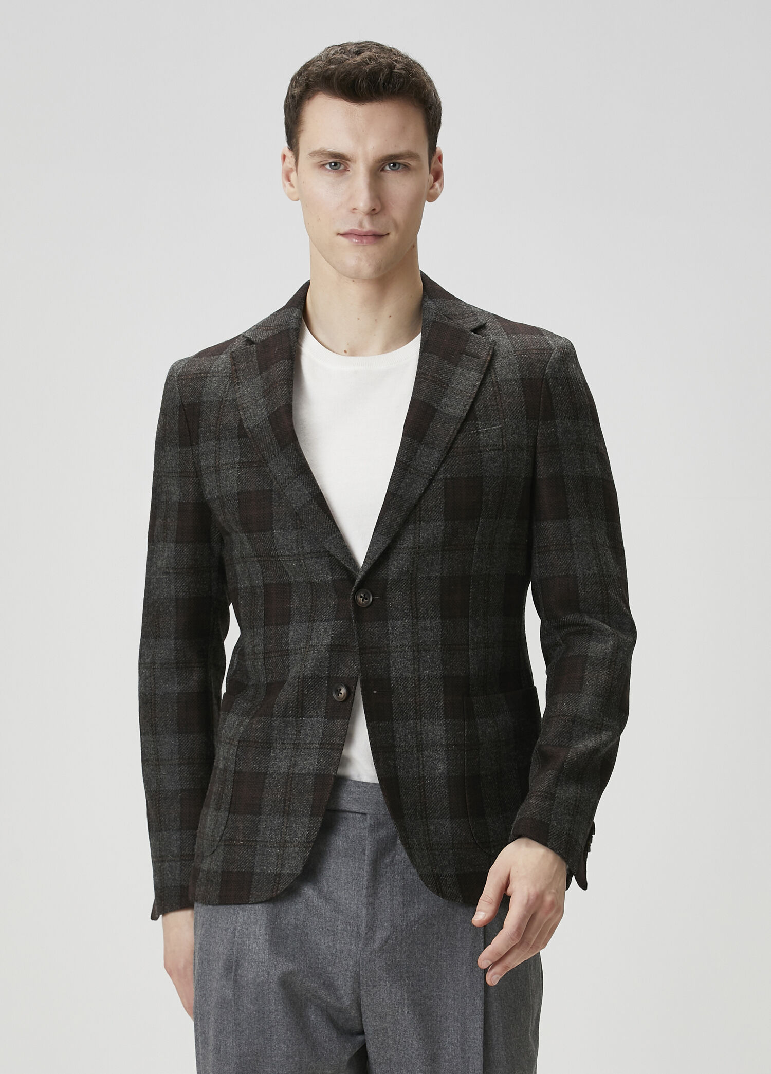 Koyu Gri Ekose Desenli Yün Ceket