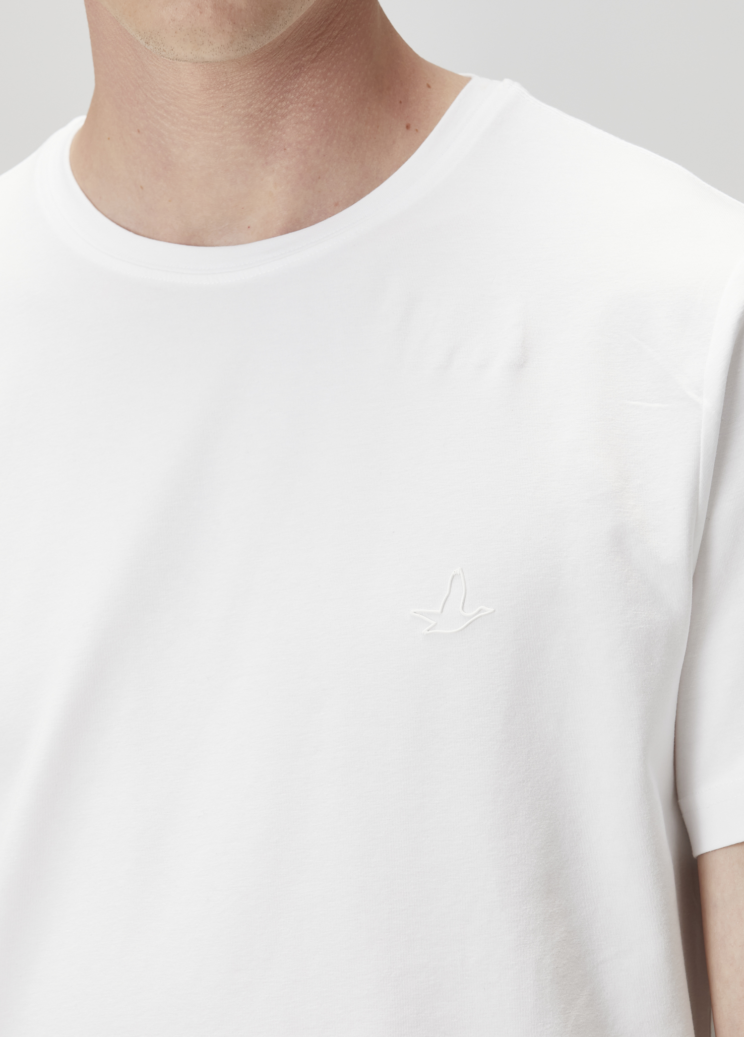 Kırık Beyaz Logo Baskılı T-shirt_5