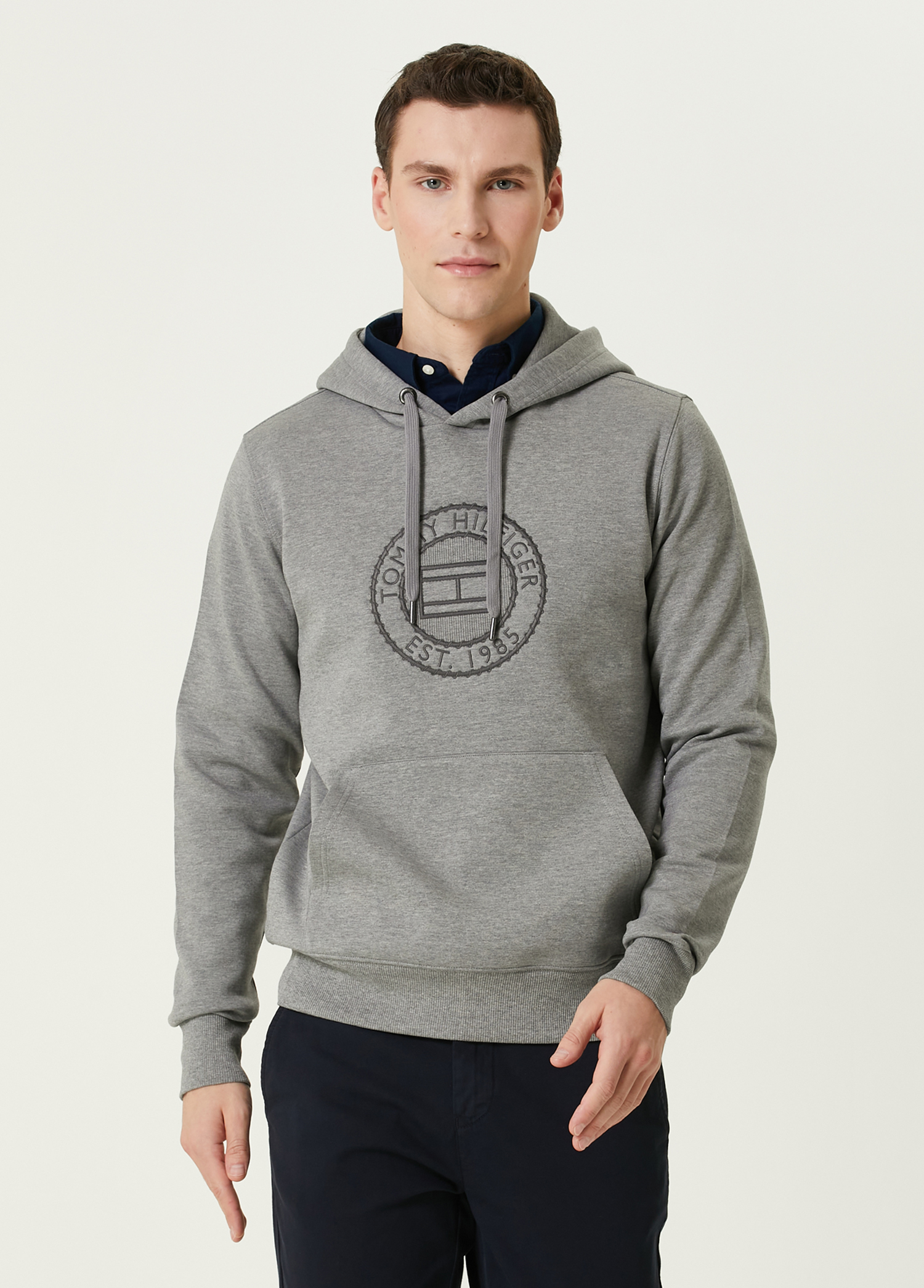 Gri Kapüşonlu Logo Nakışlı Sweatshirt