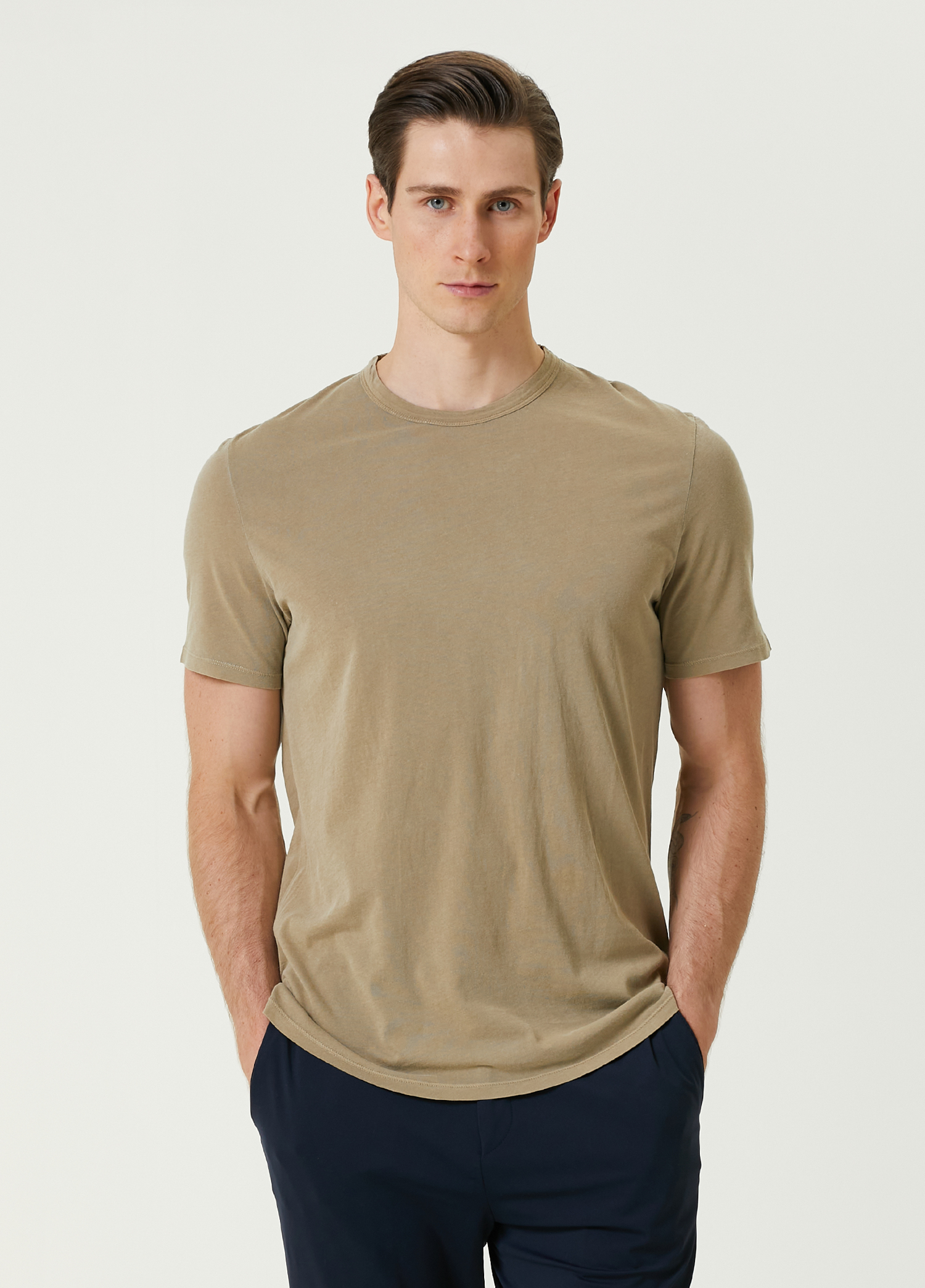 Devon Haki Basic T-shirt