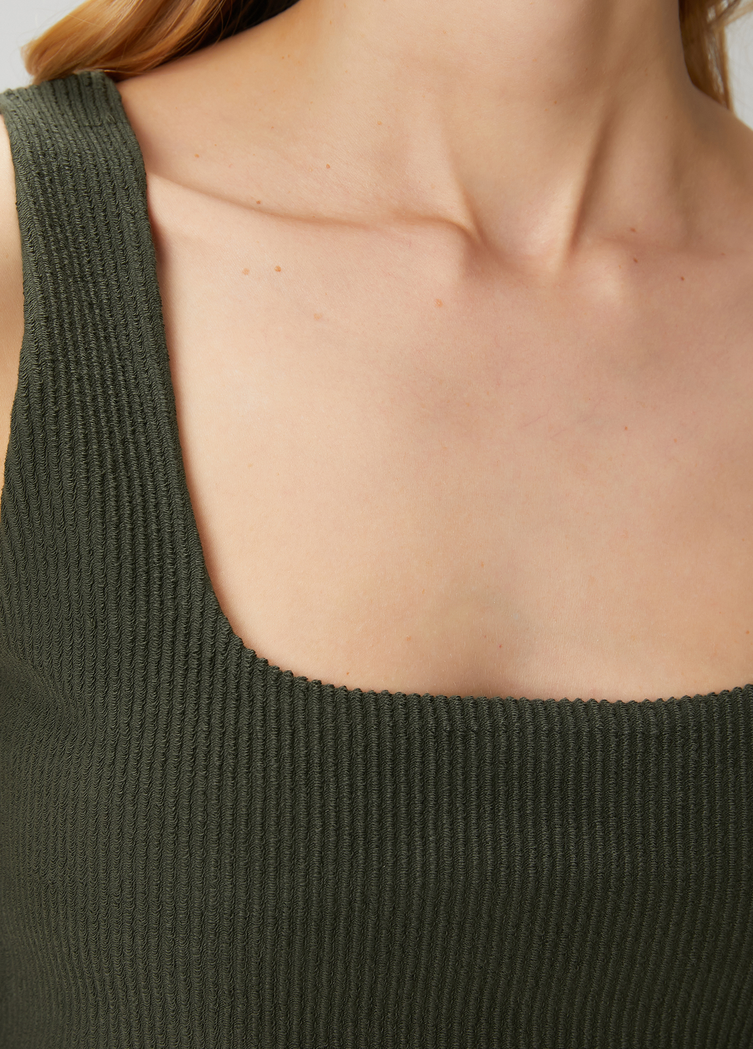 Koyu Haki Cropped Atlet_5