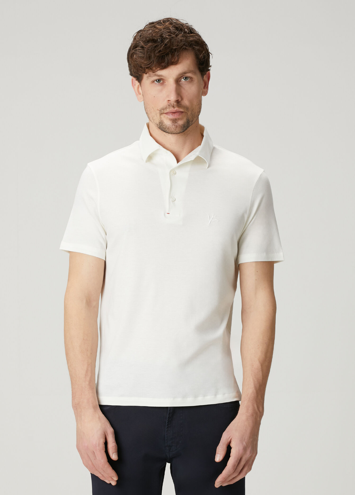 Beyaz Polo Yaka T-shirt