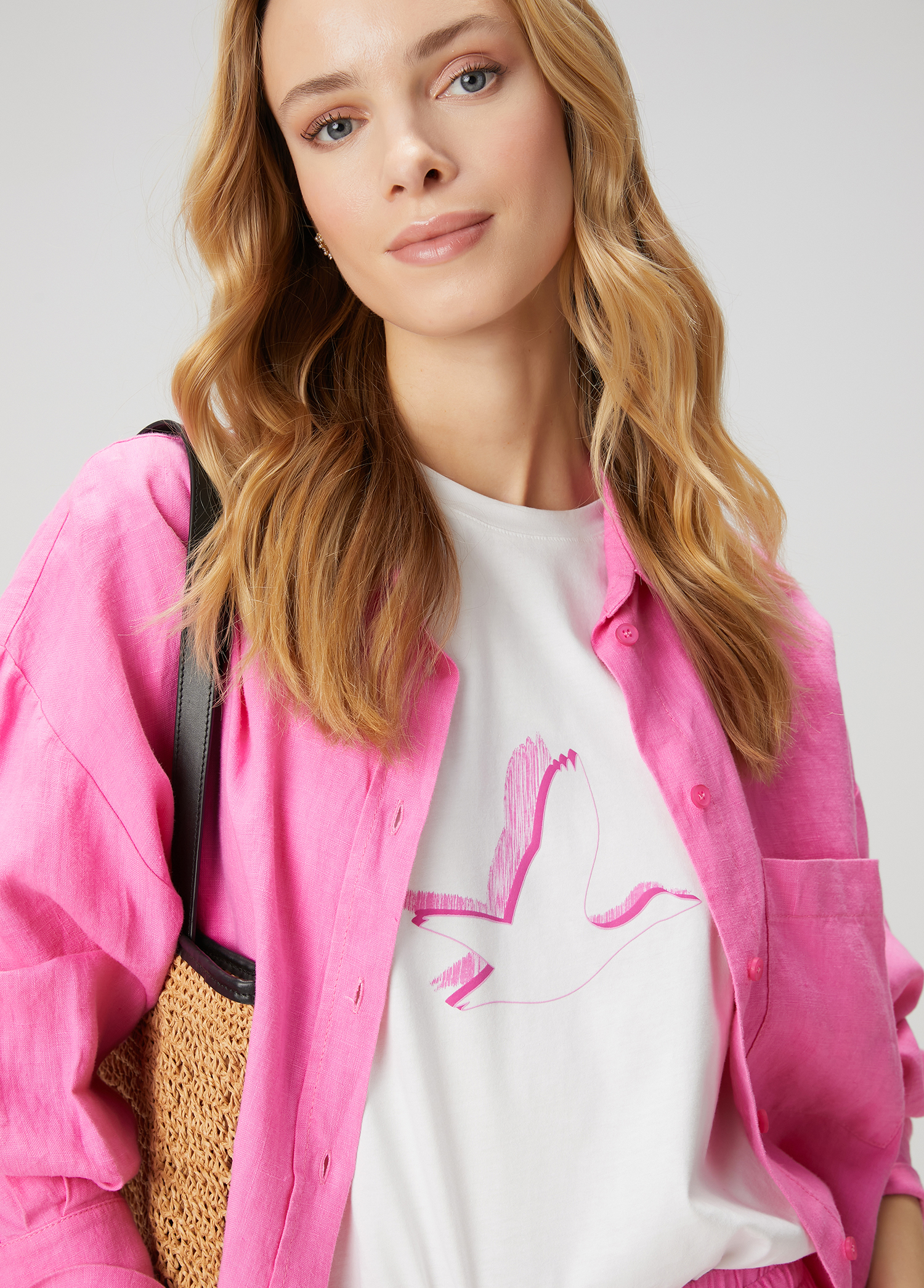 Beyaz Pembe Logo Baskılı T-shirt_1
