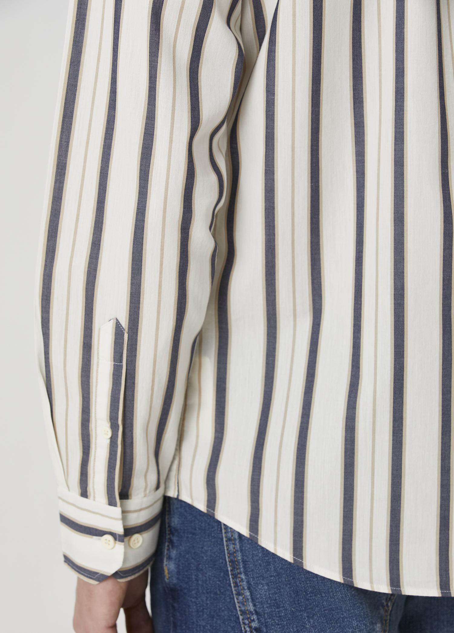 Slim Fit Beyaz Çizgili Gömlek_6