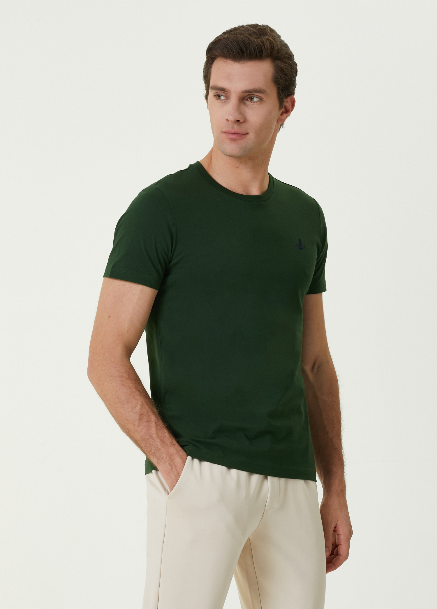 Yeşil Kuş Nakışlı Basic T-shirt_1