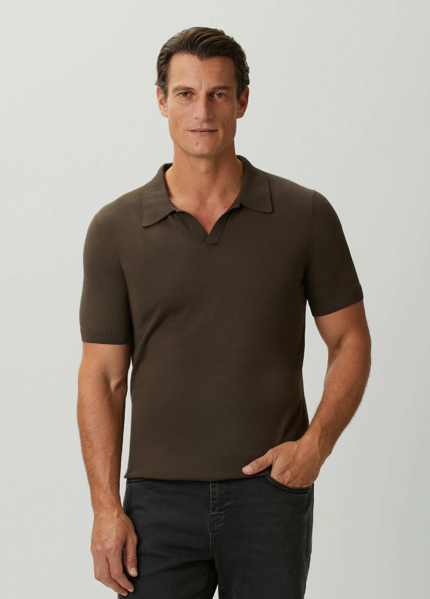 Brown Snap Collar Short Sleeve Sweater