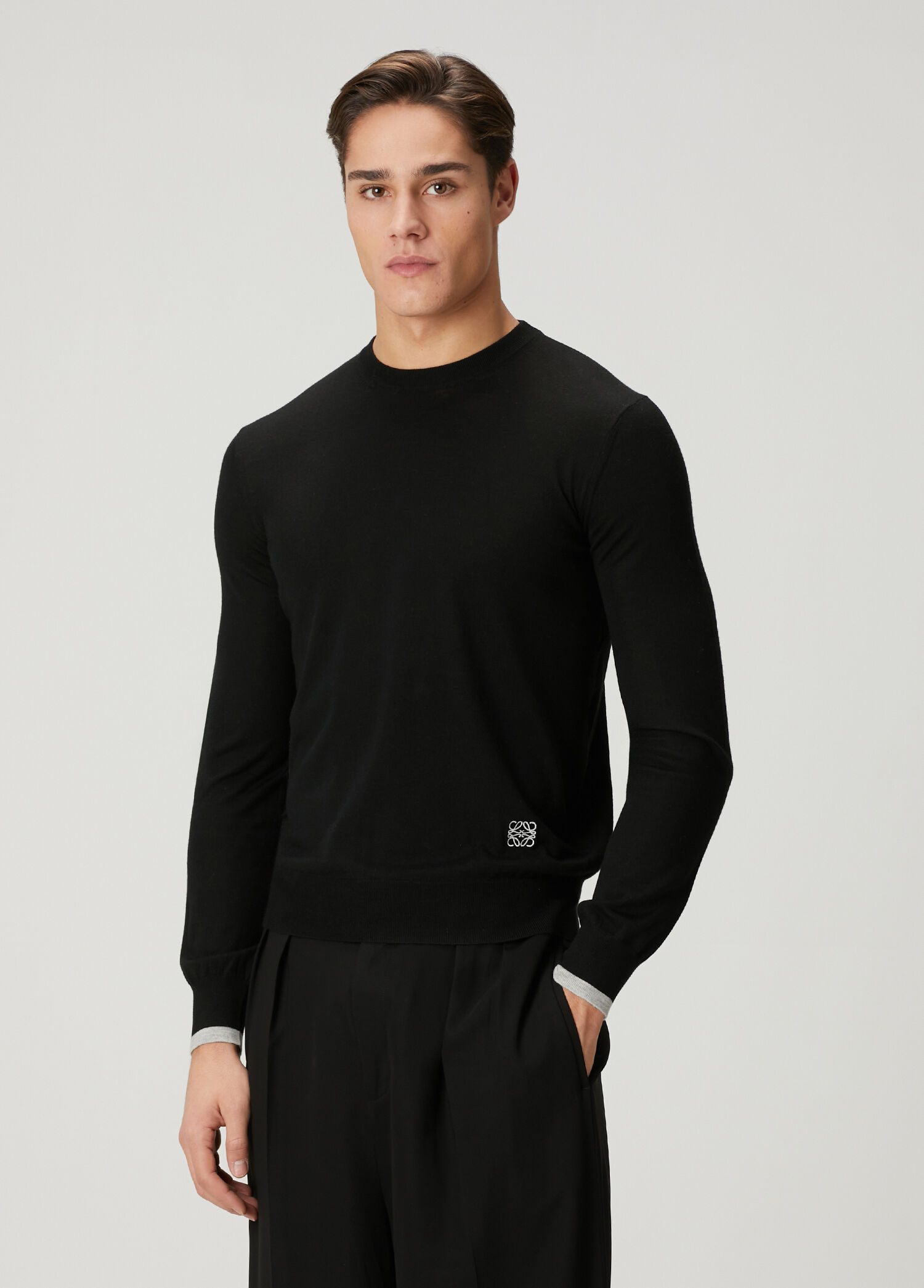 Regular Fit Siyah Yün Kazak