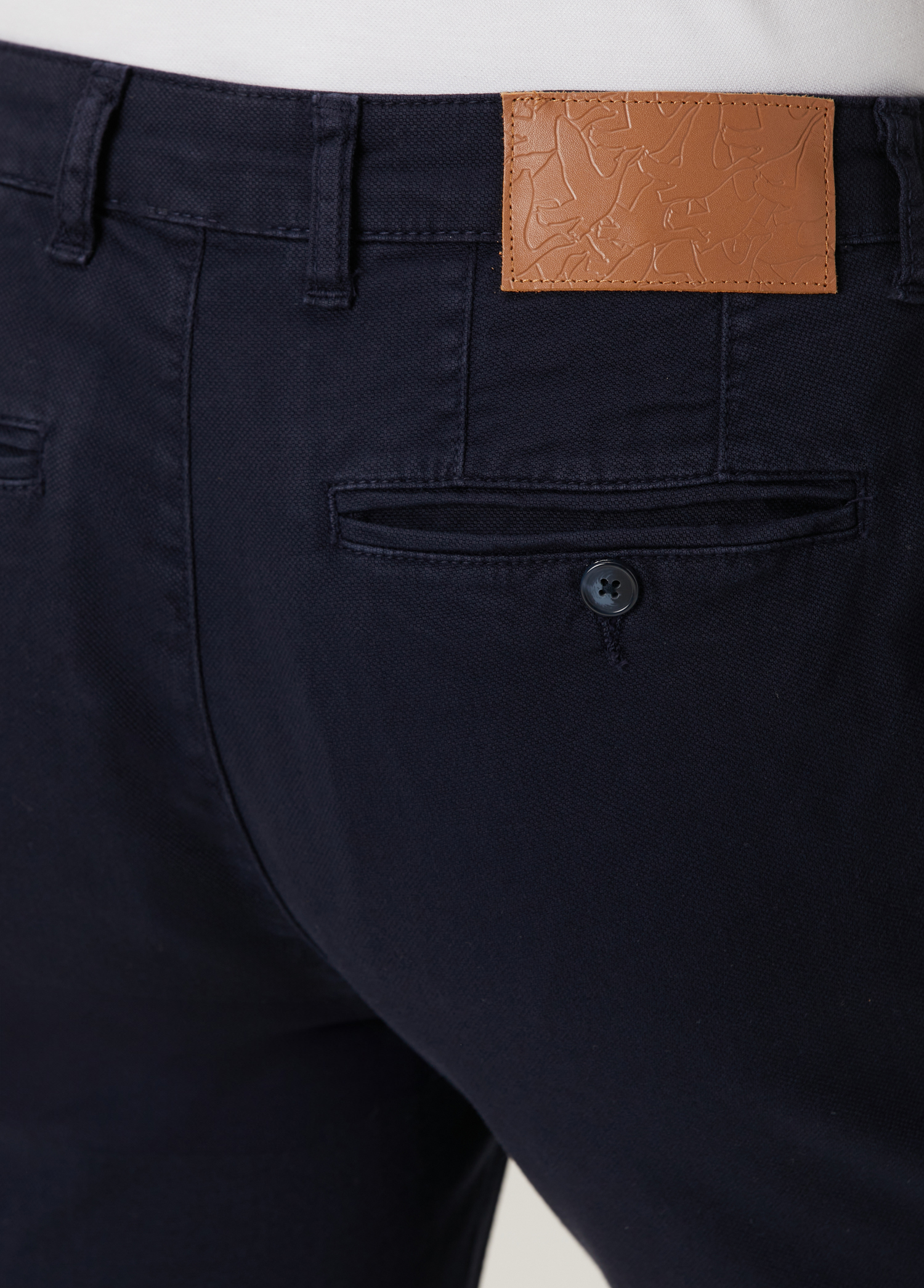Slim Fit Lacivert Şort_4