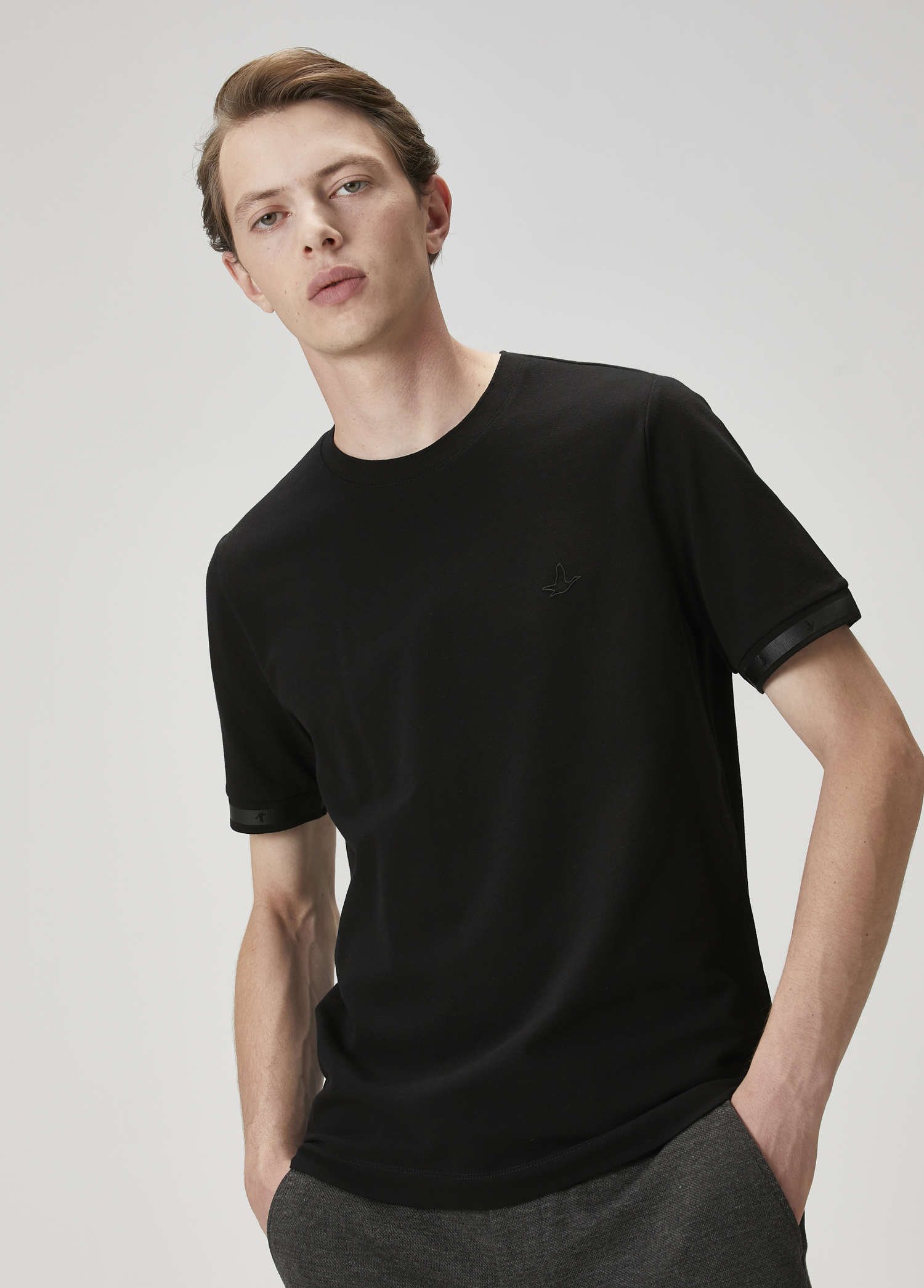 Siyah Logo Baskılı T-shirt_2