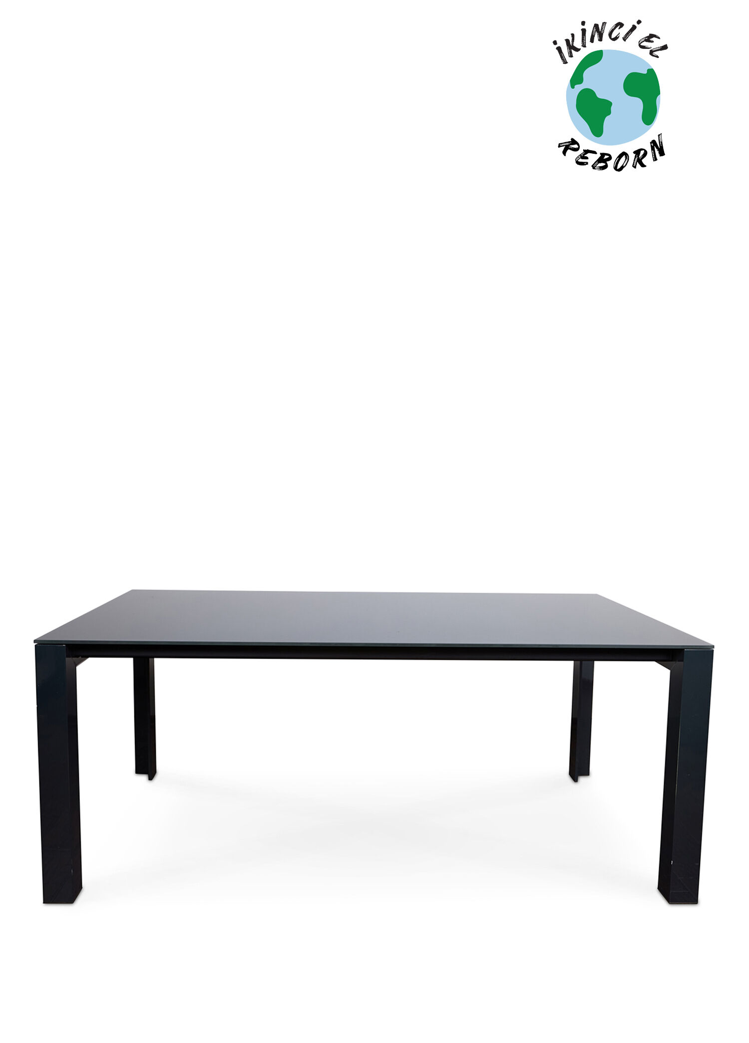 Ligne Roset Gri Çelik Cam Yemek Masası