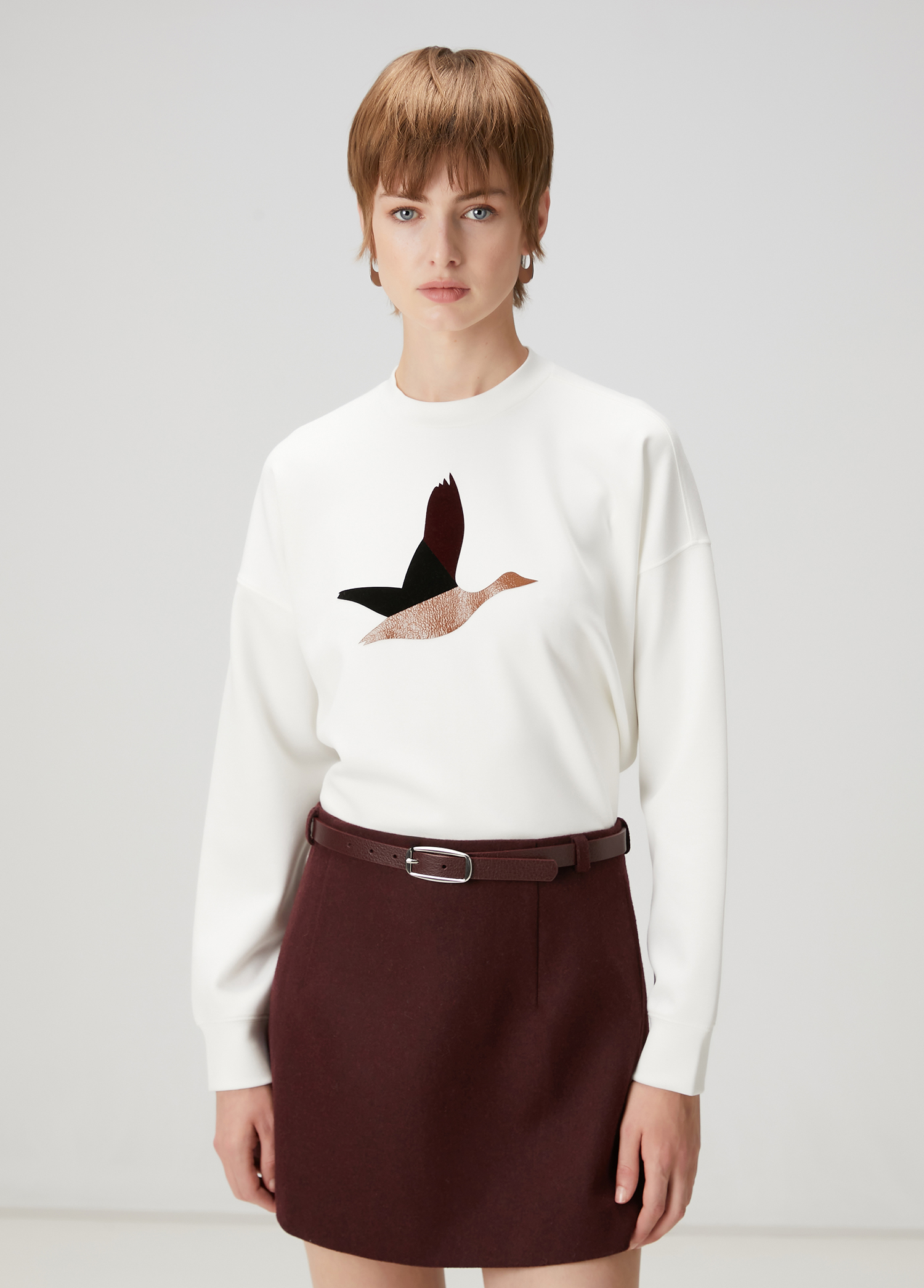 SWEATSHIRT