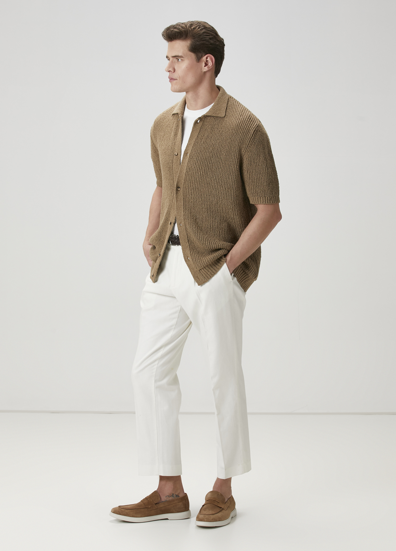 Beyaz Basic T-shirt_2