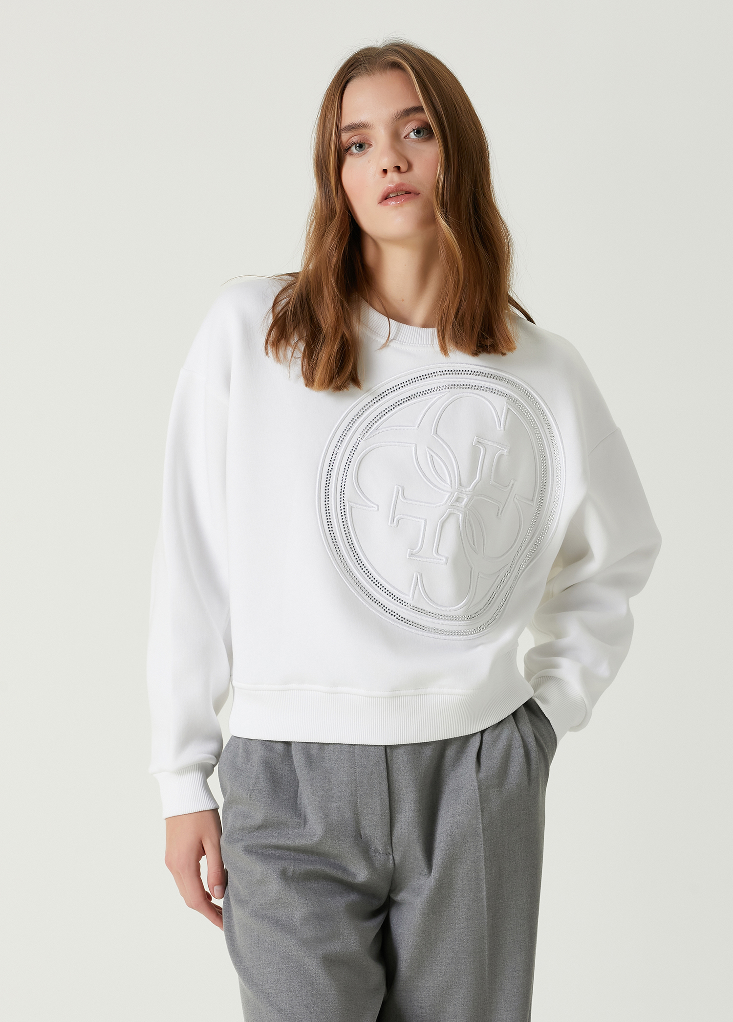 Beyaz Taşlı Logolu Sweatshirt