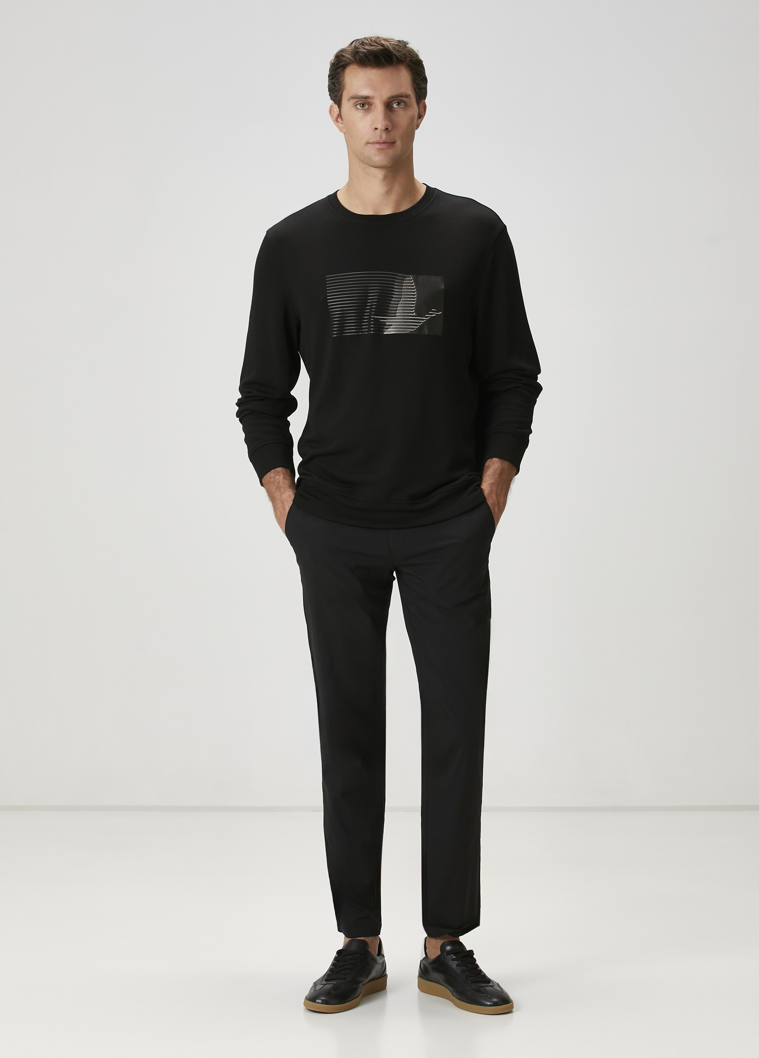 Siyah Kaz Logolu Sweatshirt_2