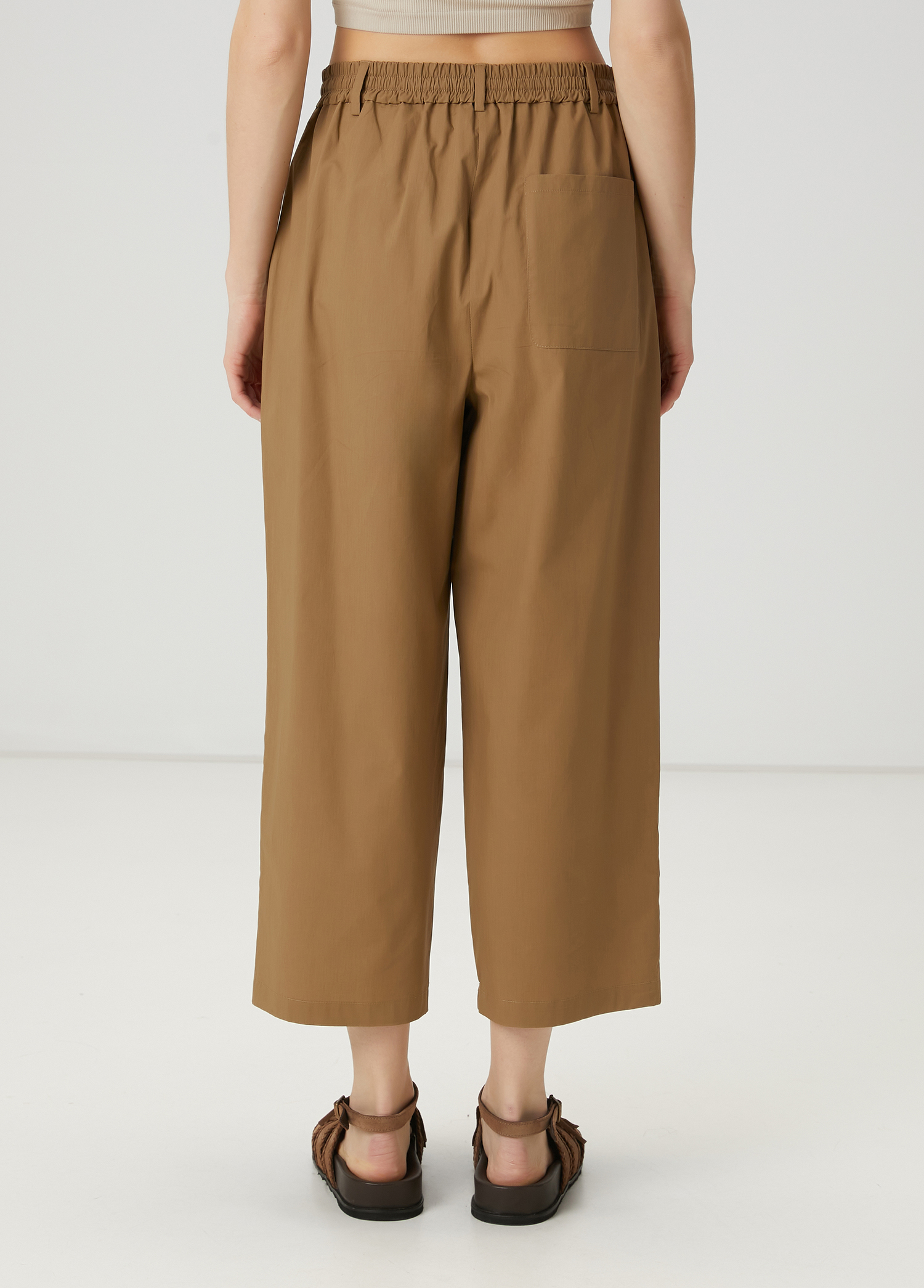 Haki Pile Detaylı Pantolon_4