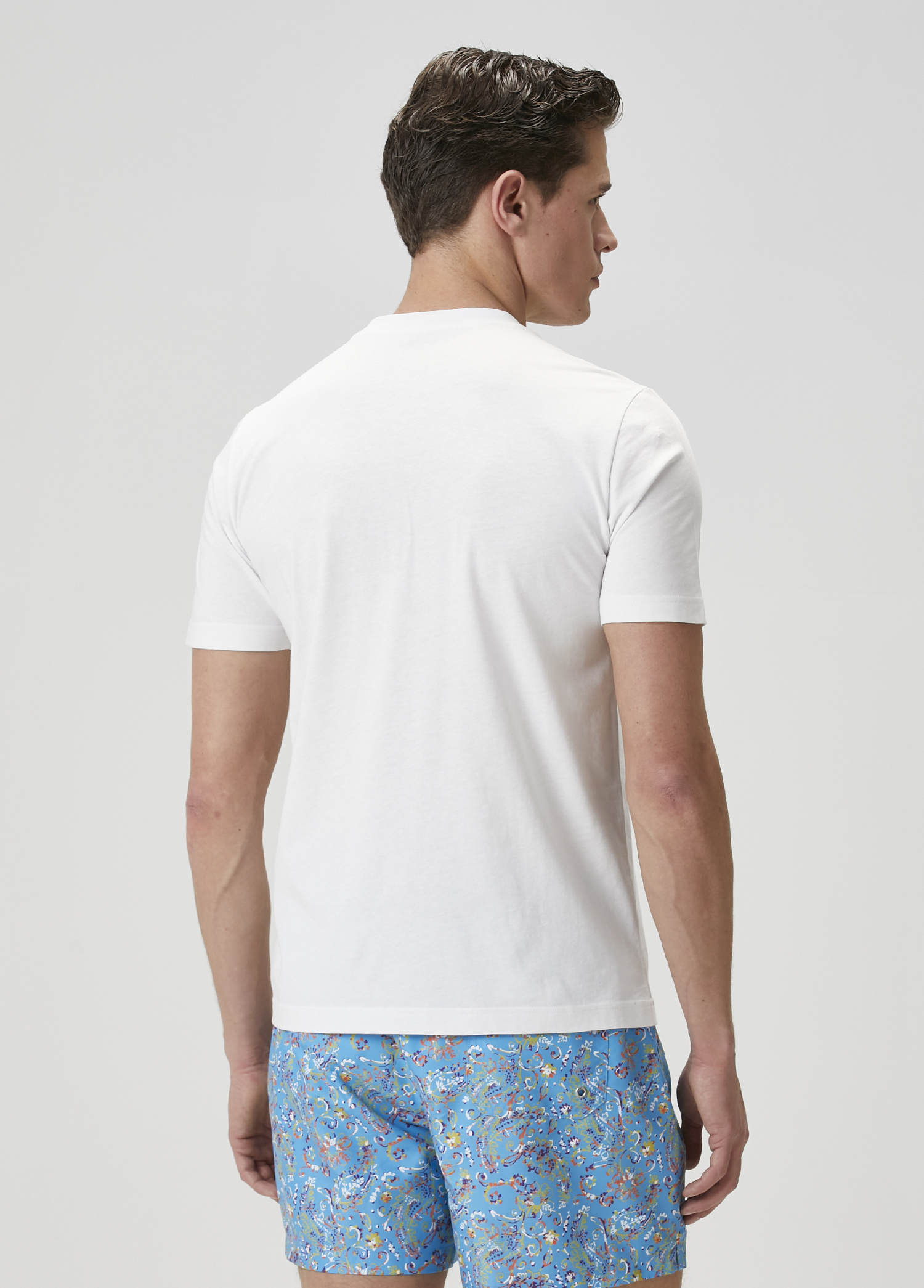 Beyaz Baskı Detaylı T-shirt_4