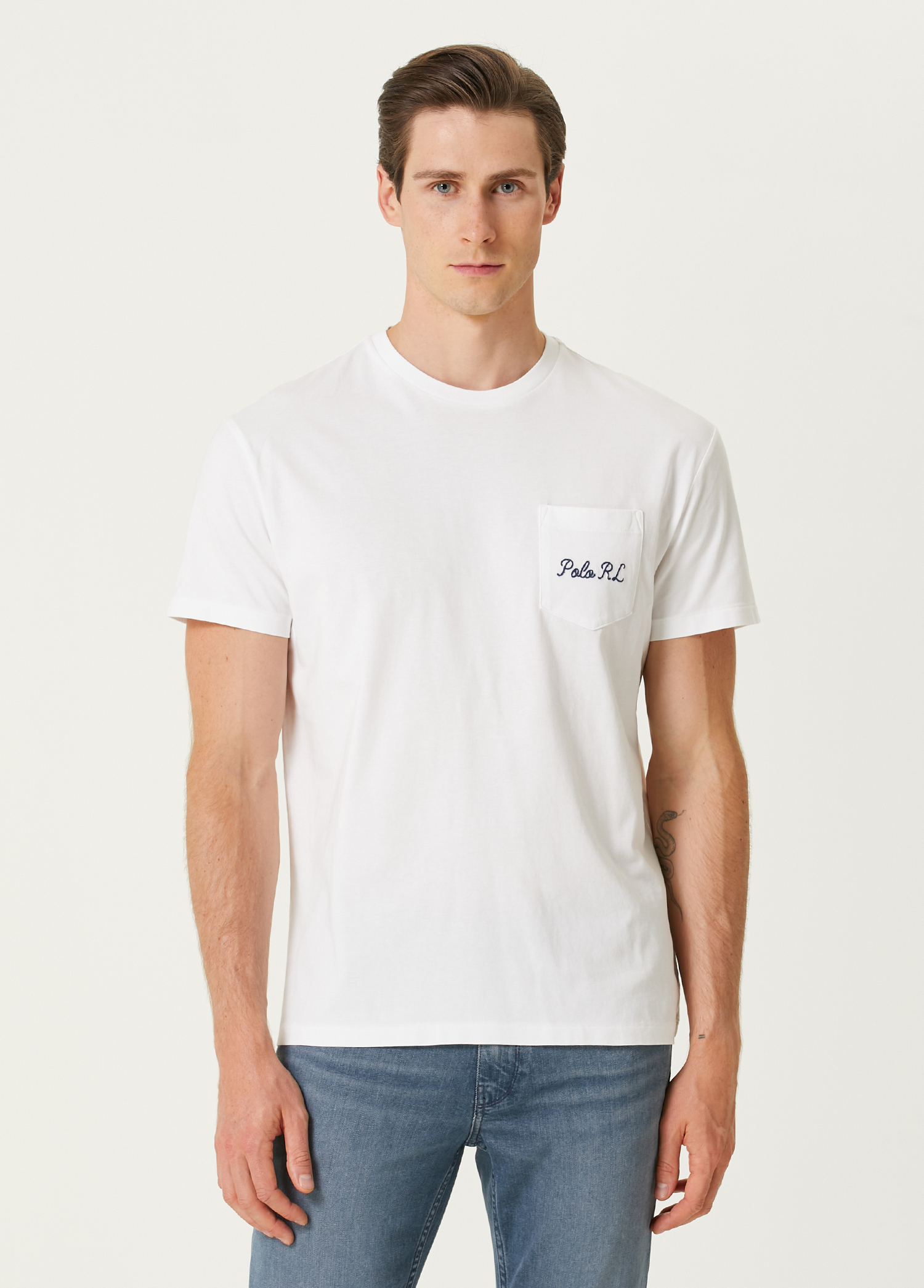 Beyaz Logo Detaylı T-shirt